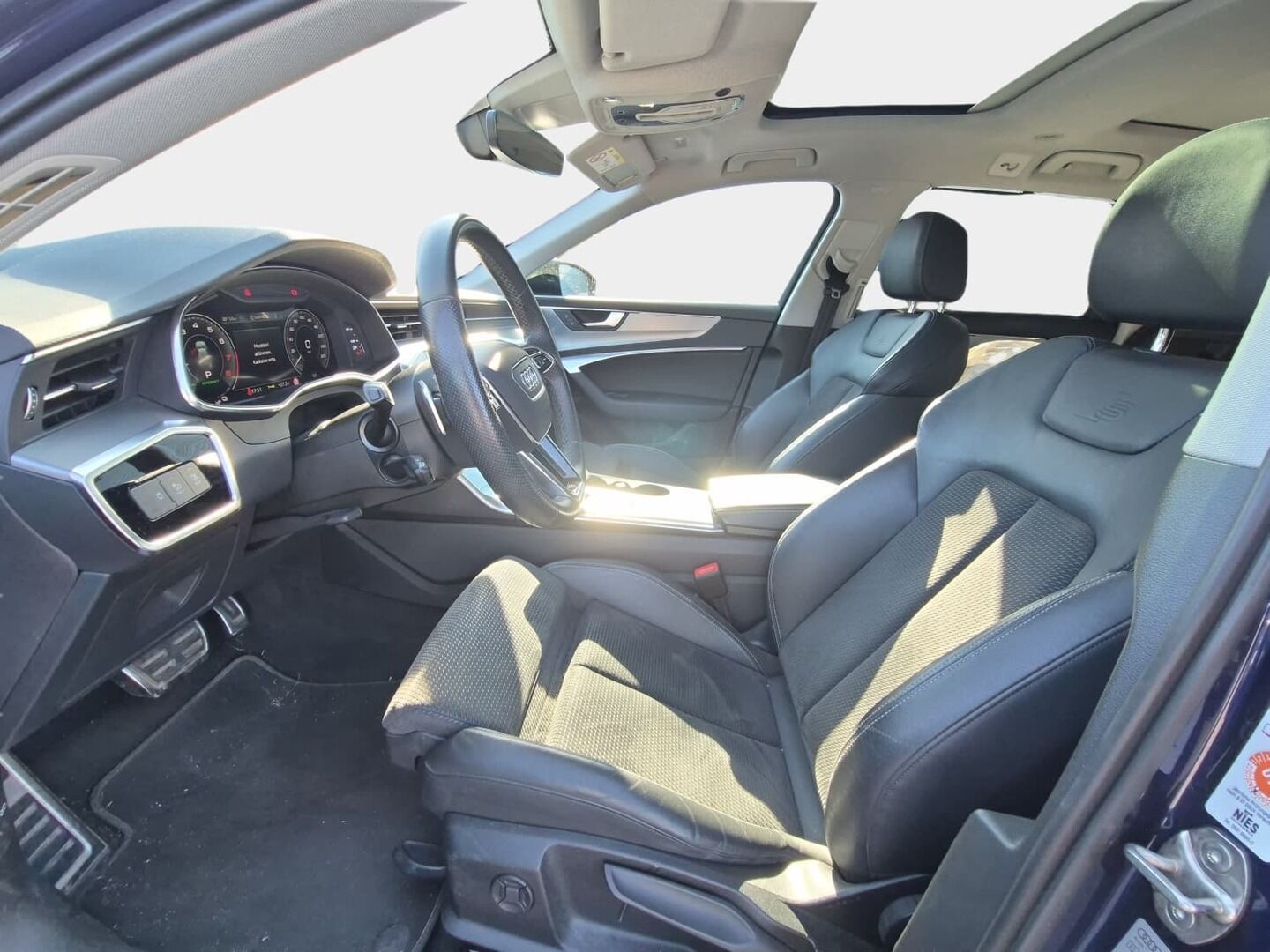 Audi A6 2021 Avant Business Sport S-Line 55 TFSI e quattro S-tronic - | ACC | P-kamera | Sporttipenkit | Koukku | Lasikattoluukku | Nahka-alcantara -sisusta | Keyless | 2x aluvanteet |