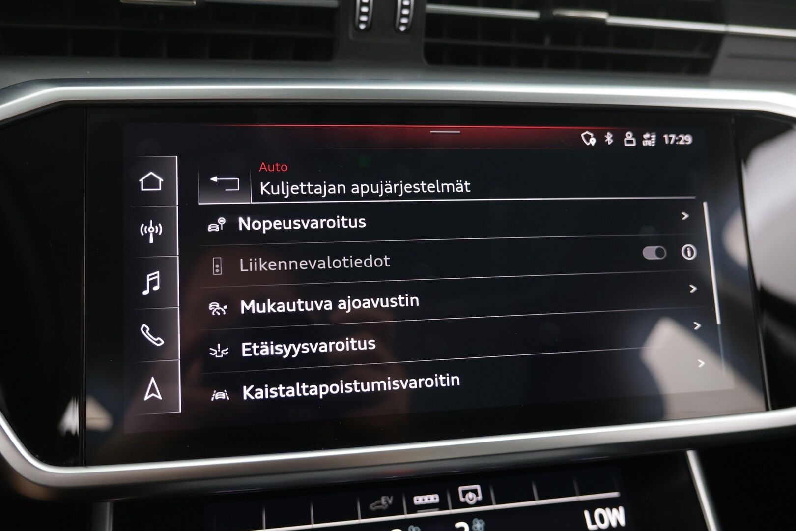 Audi A6 2021 Avant Business Sport S-Line 55 TFSI e quattro S-tronic - | ACC | P-kamera | Sporttipenkit | Koukku | Lasikattoluukku | Nahka-alcantara -sisusta | Keyless | 2x aluvanteet |