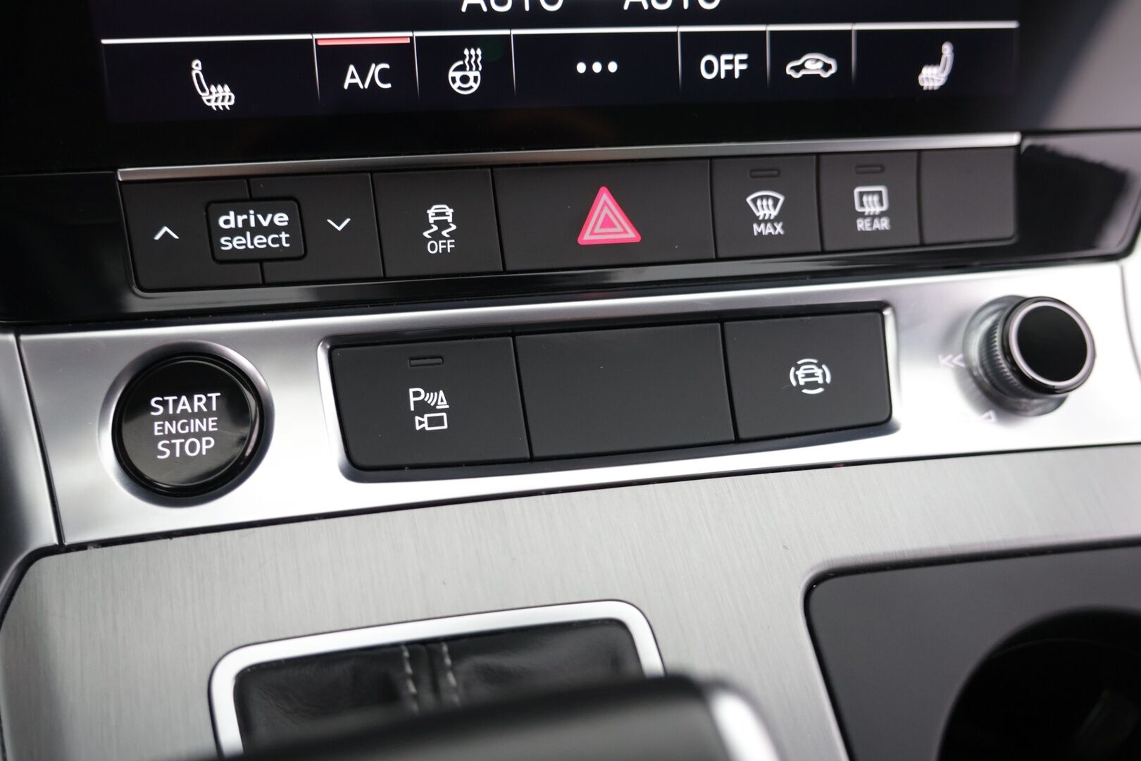 Audi A6 2021 Avant Business Sport S-Line 55 TFSI e quattro S-tronic - | ACC | P-kamera | Sporttipenkit | Koukku | Lasikattoluukku | Nahka-alcantara -sisusta | Keyless | 2x aluvanteet |
