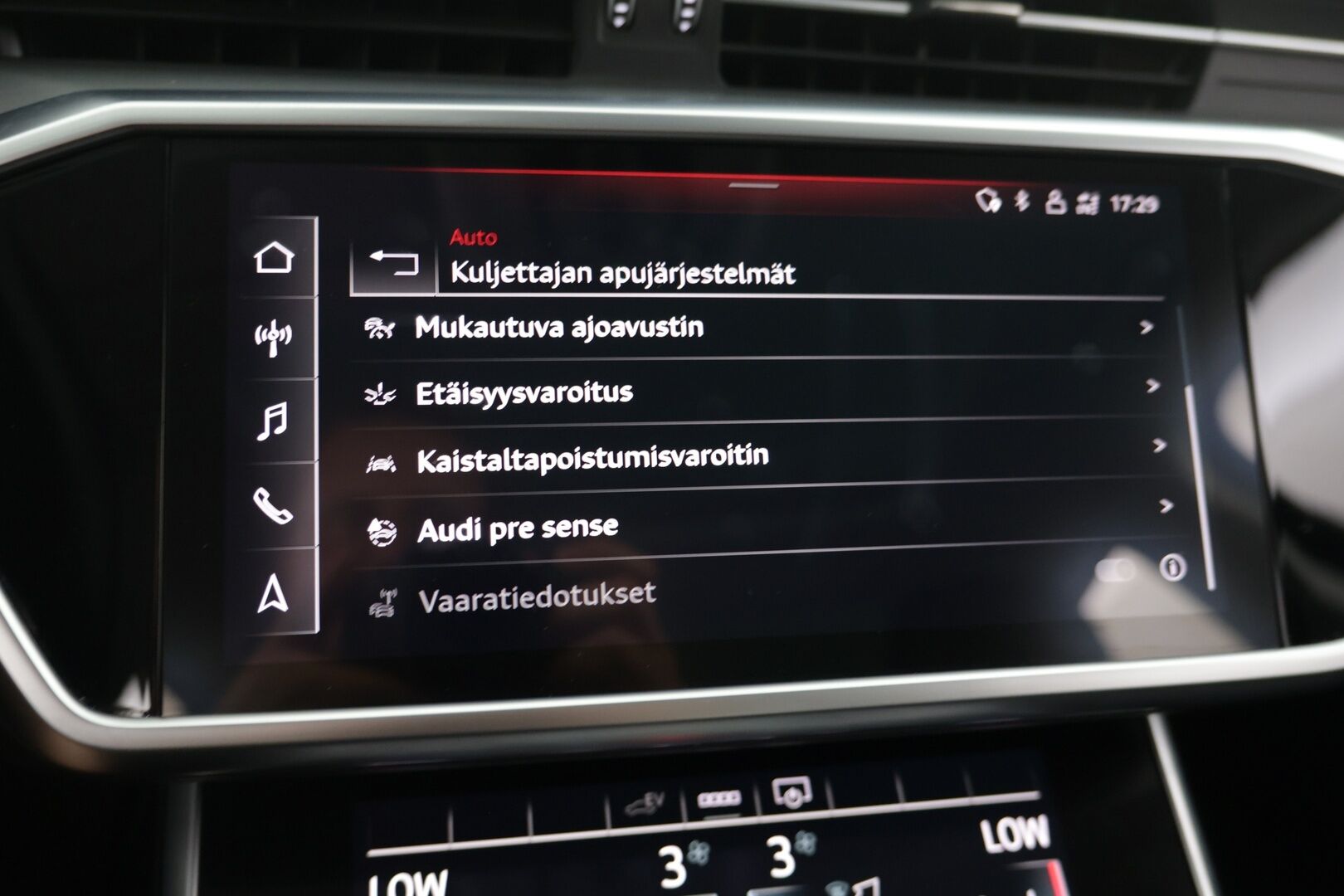 Audi A6 2021 Avant Business Sport S-Line 55 TFSI e quattro S-tronic - | ACC | P-kamera | Sporttipenkit | Koukku | Lasikattoluukku | Nahka-alcantara -sisusta | Keyless | 2x aluvanteet |