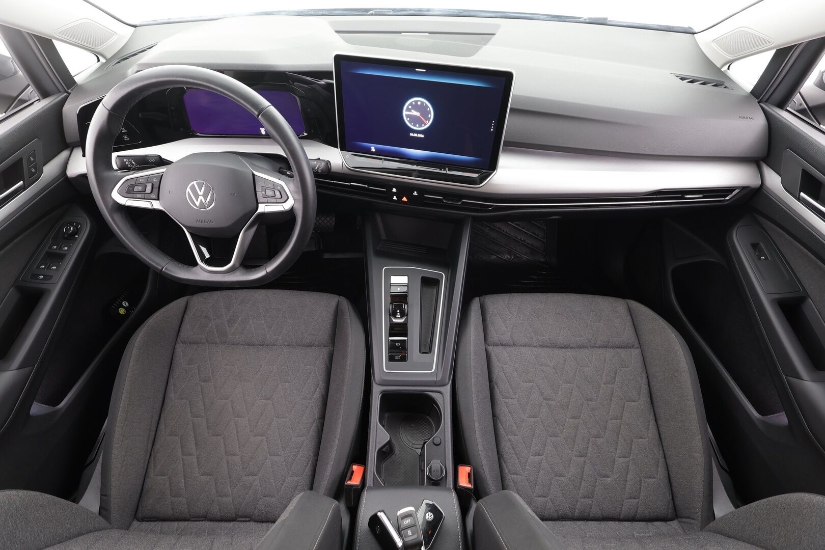 Volkswagen Golf 2025 Variant Comfort Edition 1,5 eTSI 85 kW (MHEV) DSG-automaatti - | ACC | Webasto | Koukku | LED | P.Kamera | Ratinlämmitys | Navi | Digimittaristo | Apple&Android | 1.Om Suomi-auto | Kahdet Renkaat |