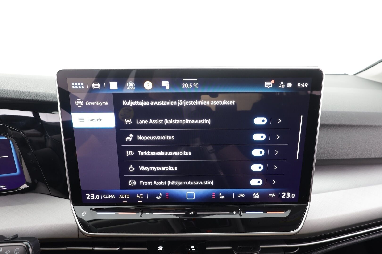 Volkswagen Golf 2025 Variant Comfort Edition 1,5 eTSI 85 kW (MHEV) DSG-automaatti - | ACC | Webasto | Koukku | LED | P.Kamera | Ratinlämmitys | Navi | Digimittaristo | Apple&Android | 1.Om Suomi-auto | Kahdet Renkaat |