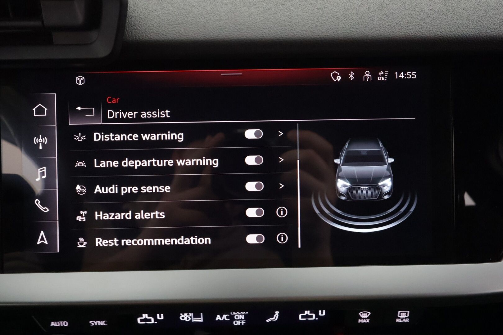 Audi A3 2021 Sportback 45 TFSI e 180kW ultra S tronic * LED / ACC / P.tutka / Navi / Kaistavahti / Sportpenkit * - 2x Latauskaapelit - HULLUT AVAJAISHULINAT KORKOTARJOUS 3,29 %