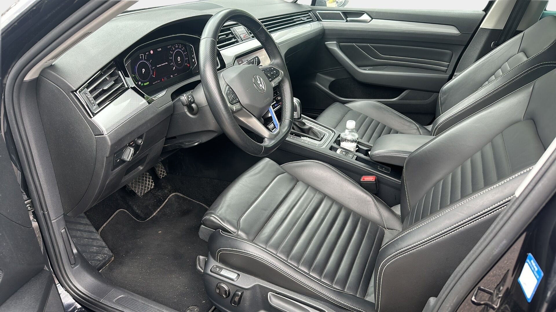 Volkswagen Passat 2021 PASSAT Farmari (AC) 5ov 1395cm3 A - Digimittari | Webasto | 360kamera | Koukku | Acc | Ergo-penkit | Siisti specci | IQ Matrix Led | Hieronta kuljettajalla