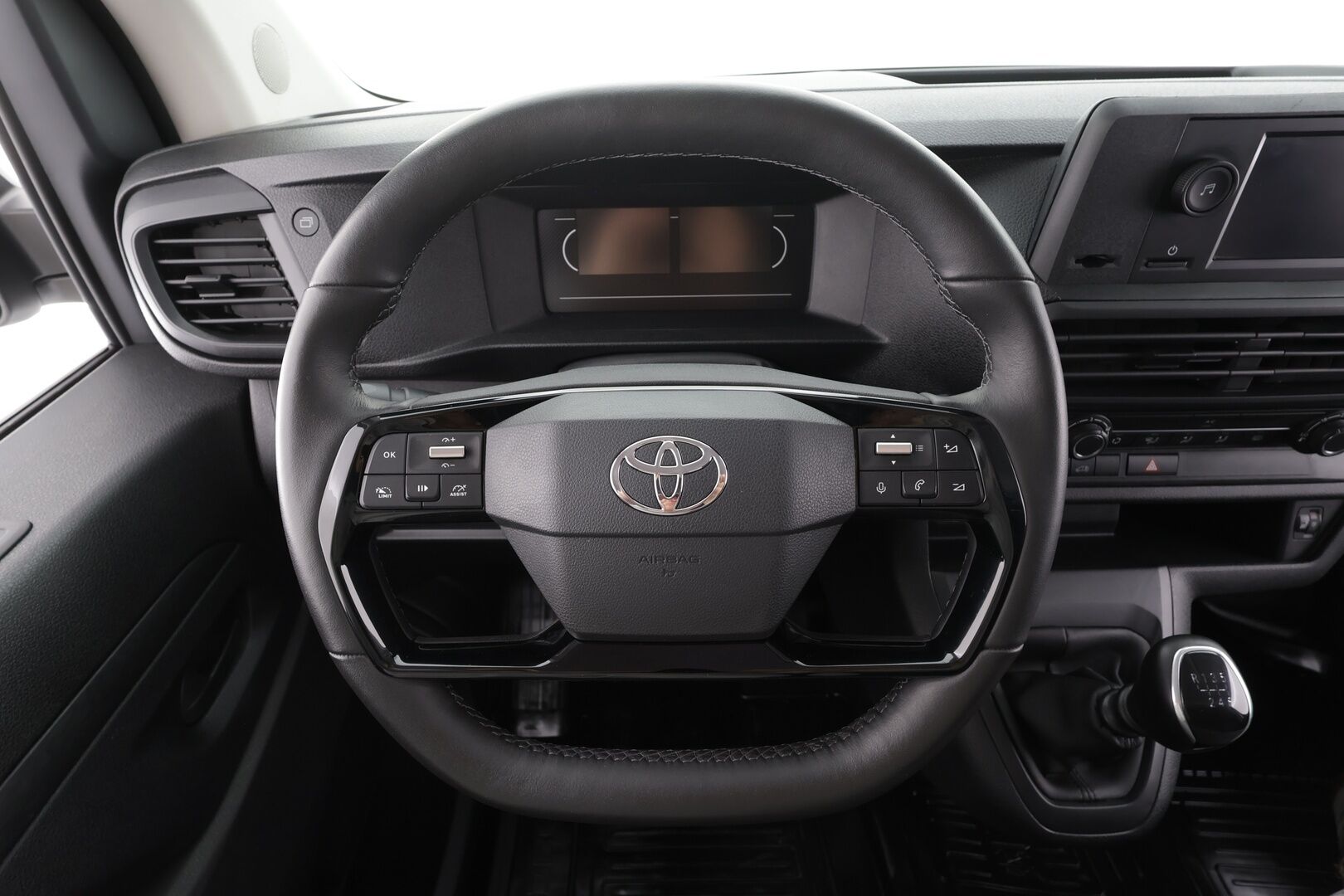 Toyota Proace 2024 2.0D L2 145 Base - 1.OM Suomi-auto | ACC | P.Kamera | Kaistavahti | BT*1.OM Suomi-auto | Kahdet renkaat | Facelift | Webasto | P.Tutka | Vakkari  Ratti&Penkinlämmittimet / Bluetooth / Kaistavahti *