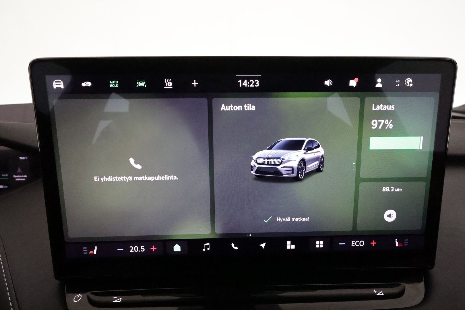 Skoda Enyaq 2025 85x 4x4 RS *Panorama / ILP / Canton / HUD / Ilmastoidut penkit / ACC / Matrix LED / Koukku* - Huippuvarusteet! / 1-om. Suomi-auto / Akuston esilämmitys / 360 Kamera / Kahdet renkaat aluvanteilla