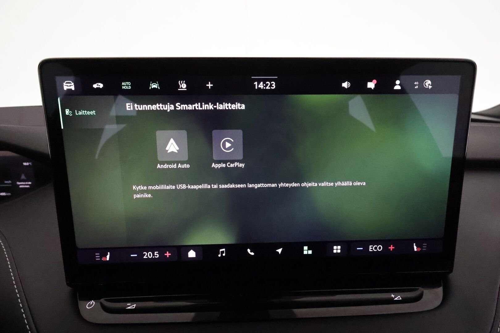 Skoda Enyaq 2025 85x 4x4 RS *Panorama / ILP / Canton / HUD / Ilmastoidut penkit / ACC / Matrix LED / Koukku* - Huippuvarusteet! / 1-om. Suomi-auto / Akuston esilämmitys / 360 Kamera / Kahdet renkaat aluvanteilla