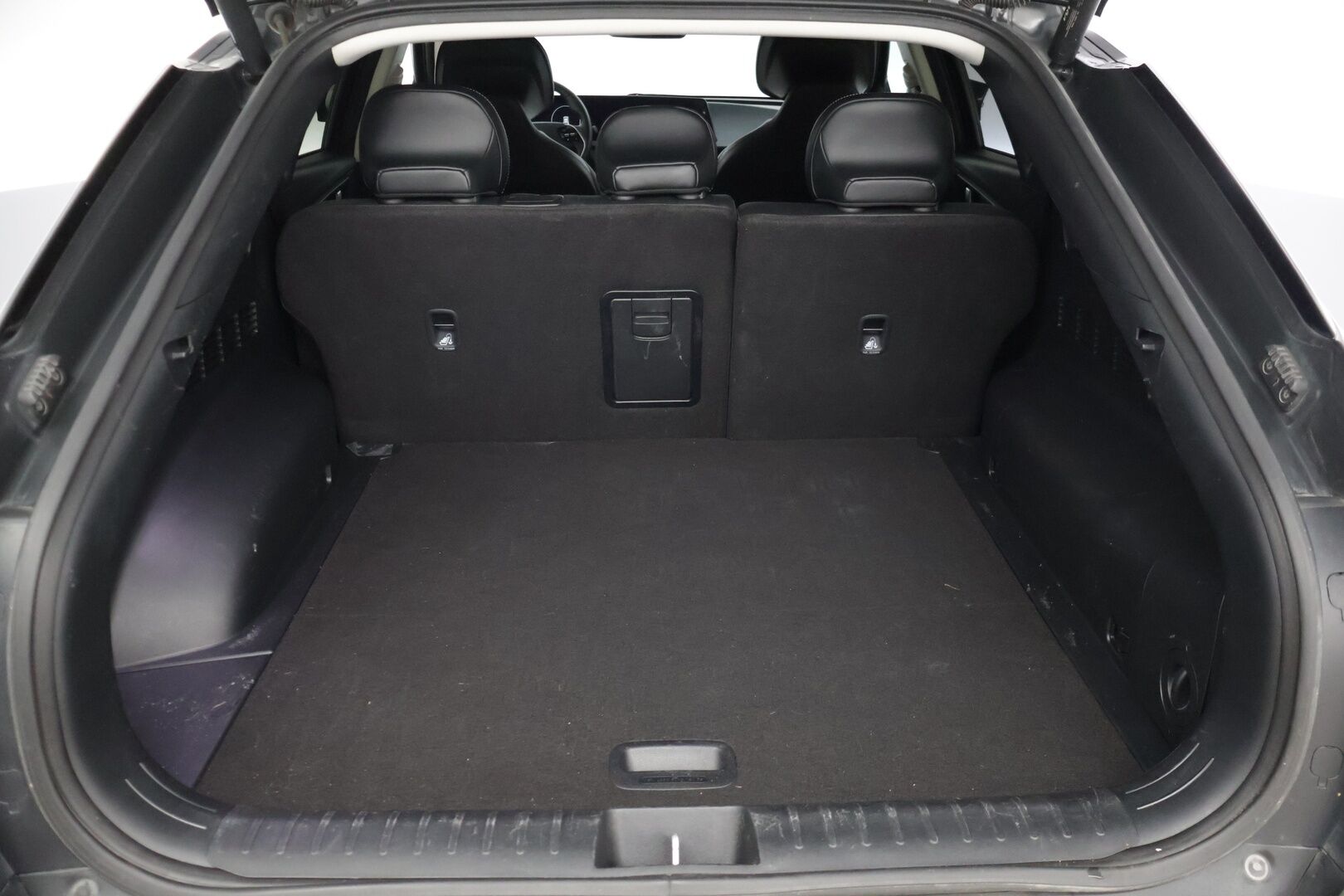 Kia EV6 2022 RWD 77 kWh 229 hv * Lämpöpumppu / Kuljettajan sähkösäätöinen muistipenkki / ACC / KeylessGo / LED-ajovalot / Puolinahkapenkit * - Merkkihuollettu / 2x Vanteet Ja Todella Hyvät Renkaat / ILP