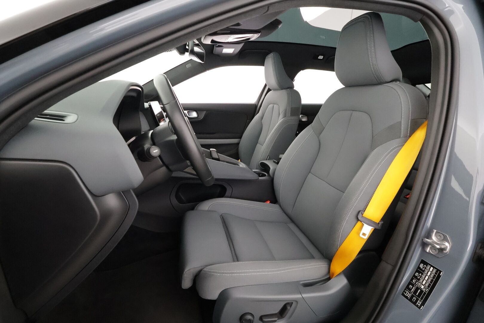 Polestar 2 2022 Long Range Dual Motor, 300kW, 78kWh - | ACC | Koukku | ILP | Pixel-LED | Lasikatto | H/K | 360-Kamera | Muistipenkki | Keyless | Apple&Android | Merkkihuollettu | Kahdet Renkaat |