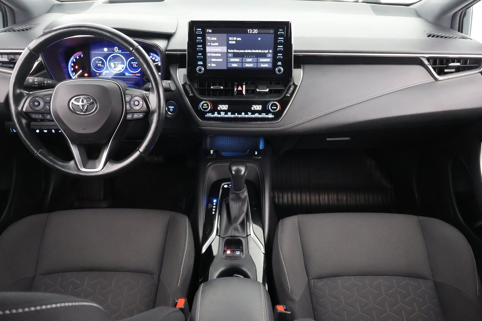 Toyota Corolla 2022 Touring Sports 1,8 Hybrid Active - | ACC | Koukku | P.kamera | HUD | LED | Ratinlämmitin |
