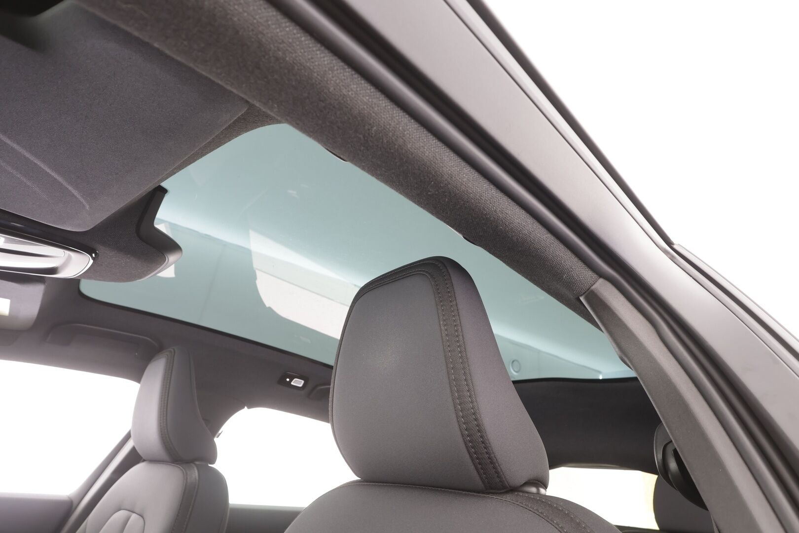 Polestar 2 2022 Standard Range Single Motor, 170kW, 69kWh - | ACC | ILP | Lasikatto | 360-Kamera | H/K | Muistipenkki | Ratinlämmitys | LED | Apple&Android | Keyless | Kahdet Renkaat |