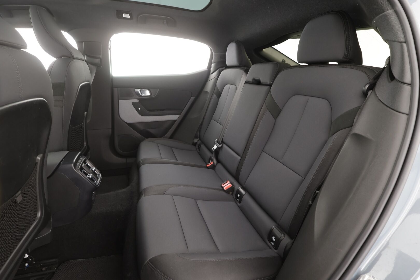 Polestar 2 2022 Standard Range Single Motor, 170kW, 69kWh - | ACC | ILP | Lasikatto | 360-Kamera | H/K | Muistipenkki | Ratinlämmitys | LED | Apple&Android | Keyless | Kahdet Renkaat |