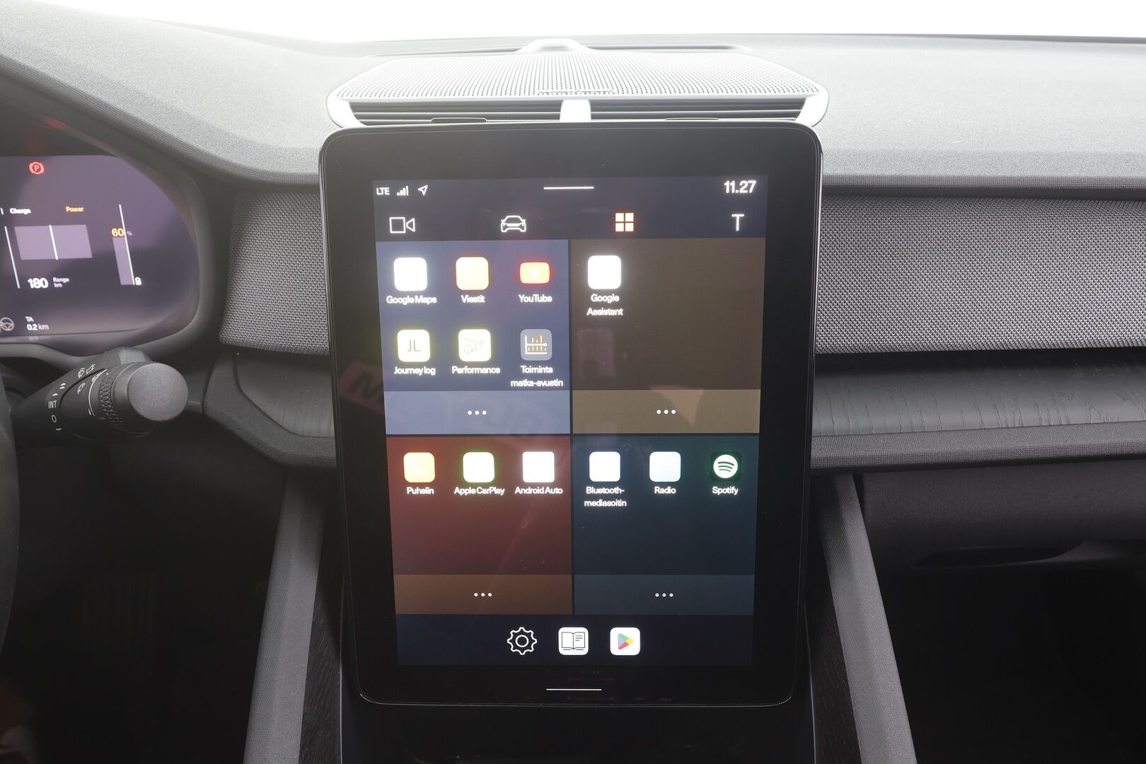 Polestar 2 2022 Standard Range Single Motor, 170kW, 69kWh - | ACC | ILP | Lasikatto | 360-Kamera | H/K | Muistipenkki | Ratinlämmitys | LED | Apple&Android | Keyless | Kahdet Renkaat |