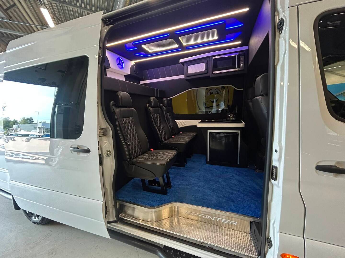Mercedes-Benz Sprinter 2022 Sprinter pitkä A3 Matkailuauto (SA) 5ov 1950cm3 - ALV | 2+3 | Eristetty välitila | Isofix | Timanttitikatut-penkit | Invertteri | 360 kamera | Navi | Kylkiputket | Vetokoukku 