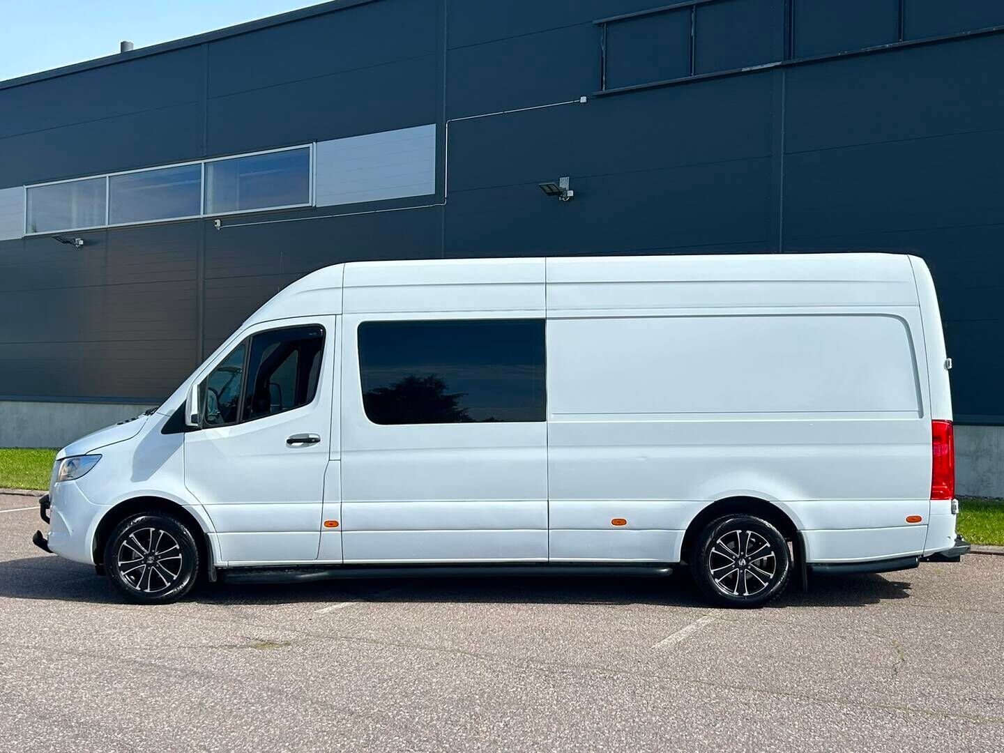 Mercedes-Benz Sprinter 2022 Sprinter pitkä A3 Matkailuauto (SA) 5ov 1950cm3 - ALV | 2+3 | Eristetty välitila | Isofix | Timanttitikatut-penkit | Invertteri | 360 kamera | Navi | Kylkiputket | Vetokoukku 