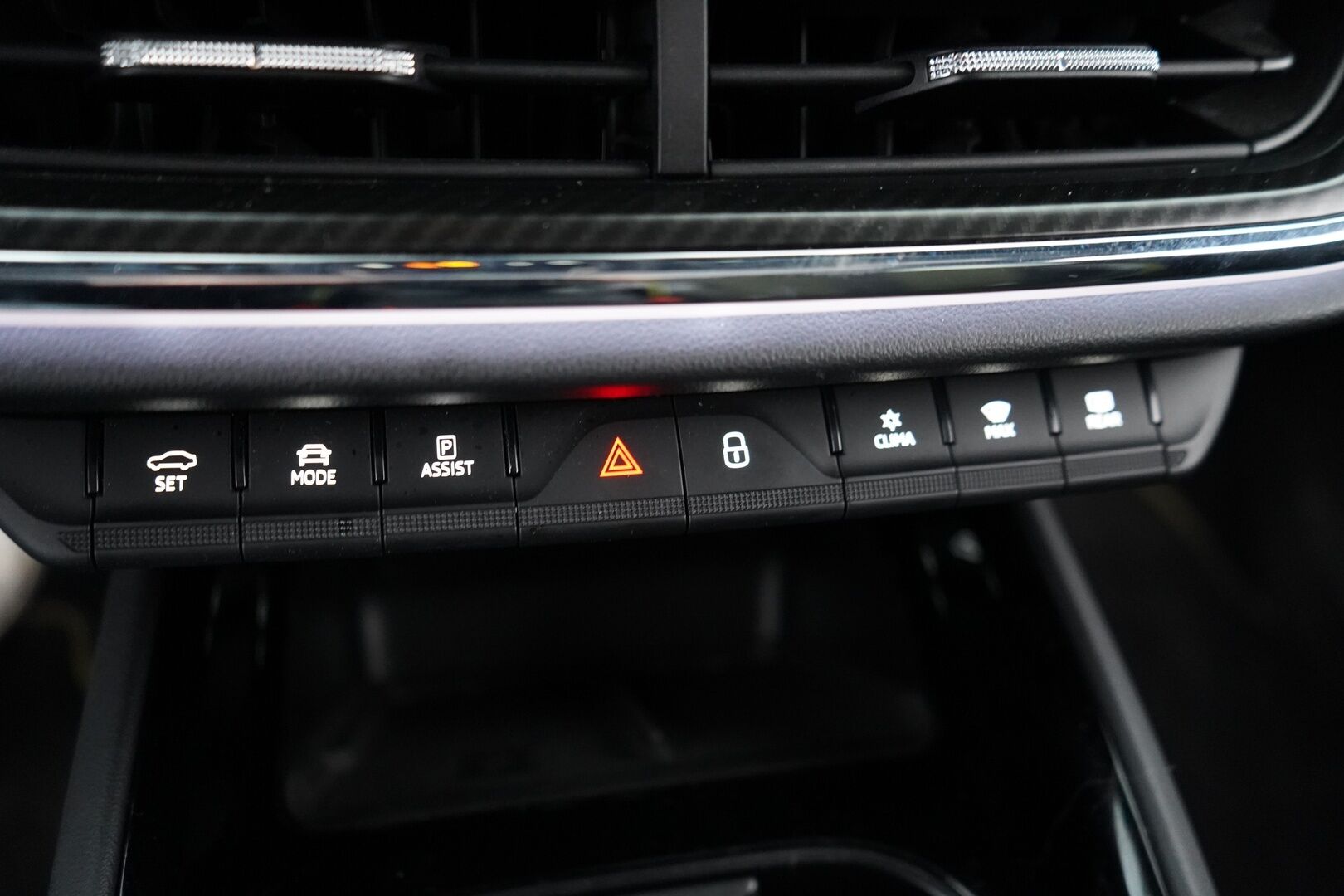 SKODA ENYAQ 2023 Coupe 80x 4X4 RS iV *Lämpöpumppu / Koukku / Lasikatto / Matrix-LED / ACC / Muistipenkki / Kamera* - SoH 92.5% / Kahdet Skodan vanteet / Merkkihuollettu / SUPER VARUSTEET! - HULLUT AVAJAISHULINAT KORKOTARJOUS 3,29 %