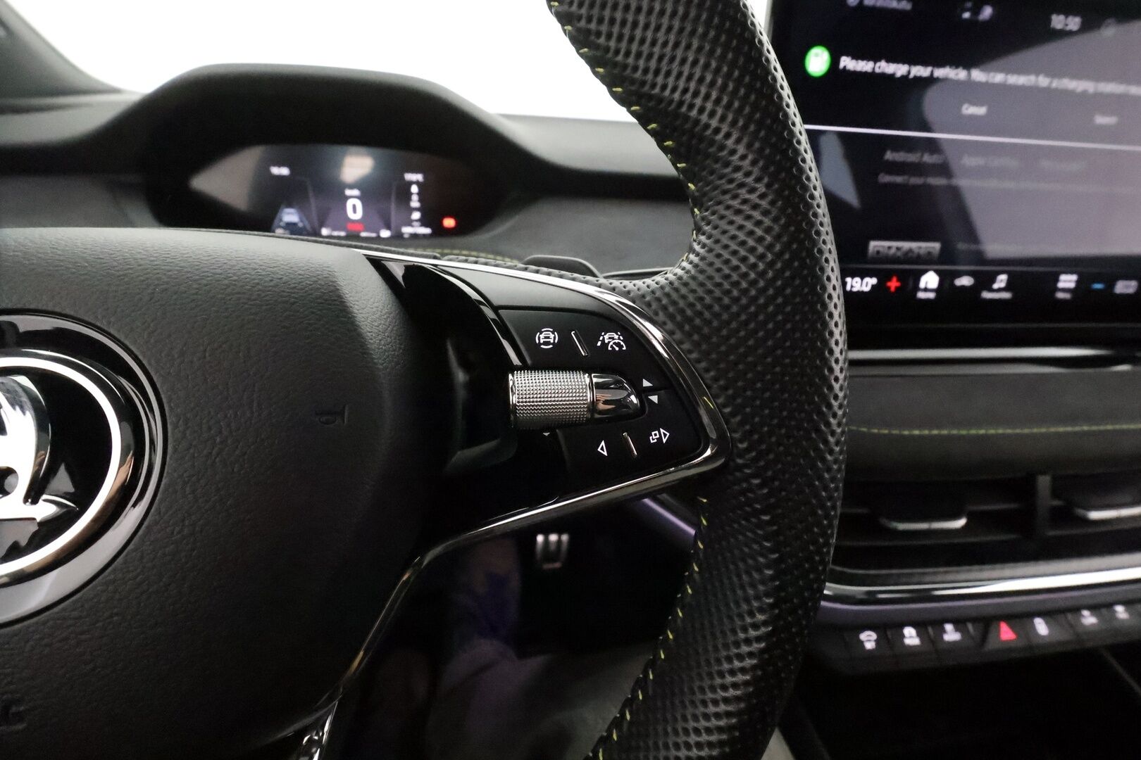 SKODA ENYAQ 2023 Coupe 80x 4X4 RS iV *Lämpöpumppu / Koukku / Lasikatto / Matrix-LED / ACC / Muistipenkki / Kamera* - Kahdet Skodan vanteet / SUPER VARUSTEET!