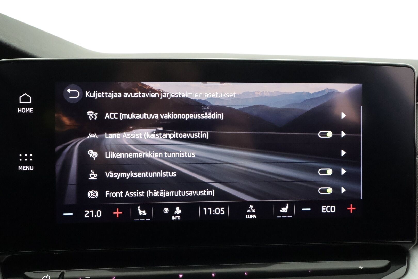 Skoda Octavia 2023 Combi 1.4 TSI PHEV Style iV DSG Autom. - | ACC | Webasto | Koukku | Matrix-LED | P.Kamera | Ratinlämmitys | Apple&Android | Kahdet Renkaat | Merkkihuollettu |