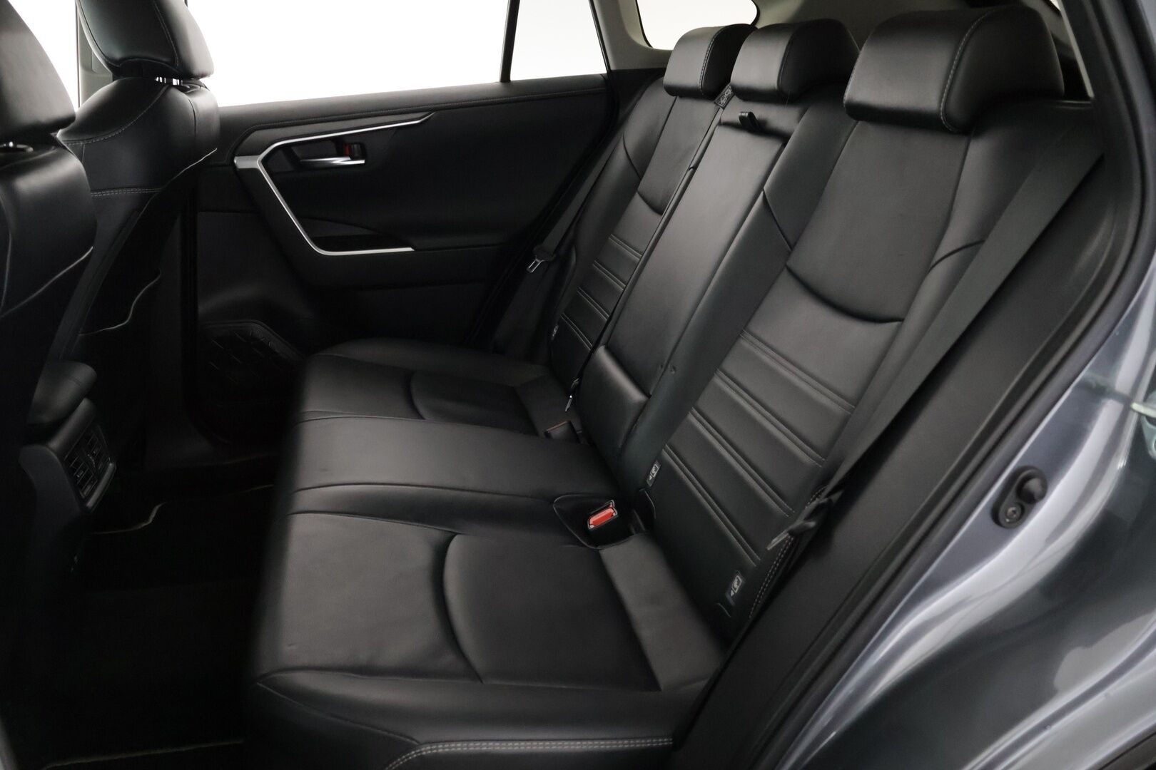 TOYOTA RAV4 2021 Hybrid 2,5 AWD-i Premium - ACC | Lohko | P-kamera | Nahkapenkit | Irroitettava koukku | BLIS | Muistipenkki | Ratinlämmitin | KeyLessGo | CarPlay | LED