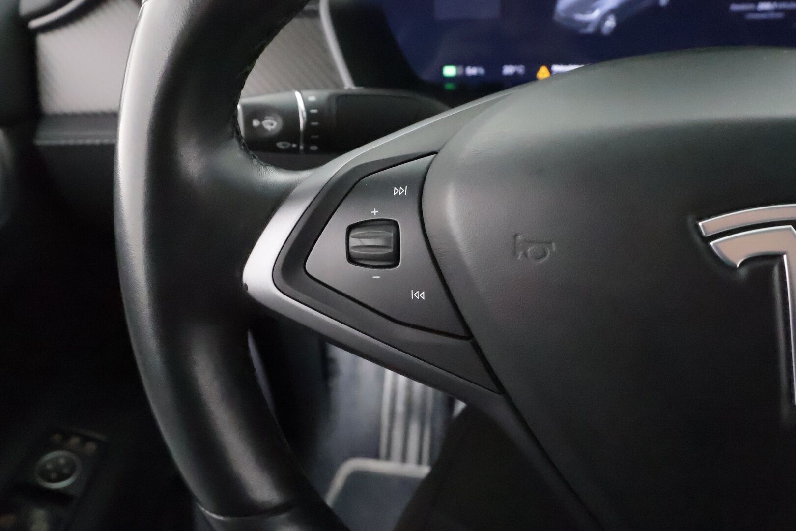 Tesla Model X 2019 P100D Ludicrous 7-P - | Koukku | Ilma-alusta | ACC | P.Kamera | LED | Muistipenkki | Premium Audio | Soft-Close | Kaistavahti | Navi | Keyless | 2x Latauskaapelit |