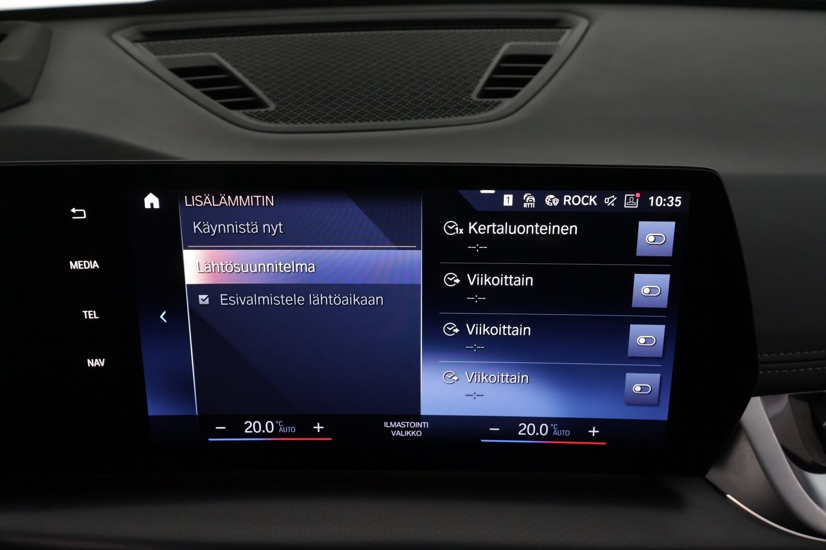 BMW iX1 2023 xDrive 30 M Sport * ACC / HUD / Koukku / Hierovat penkit muistilla / H&K / Panorama / 360° / Adapt.LED * - Akku kuntotarkastettu SoH 98,1% / Supervarusteet