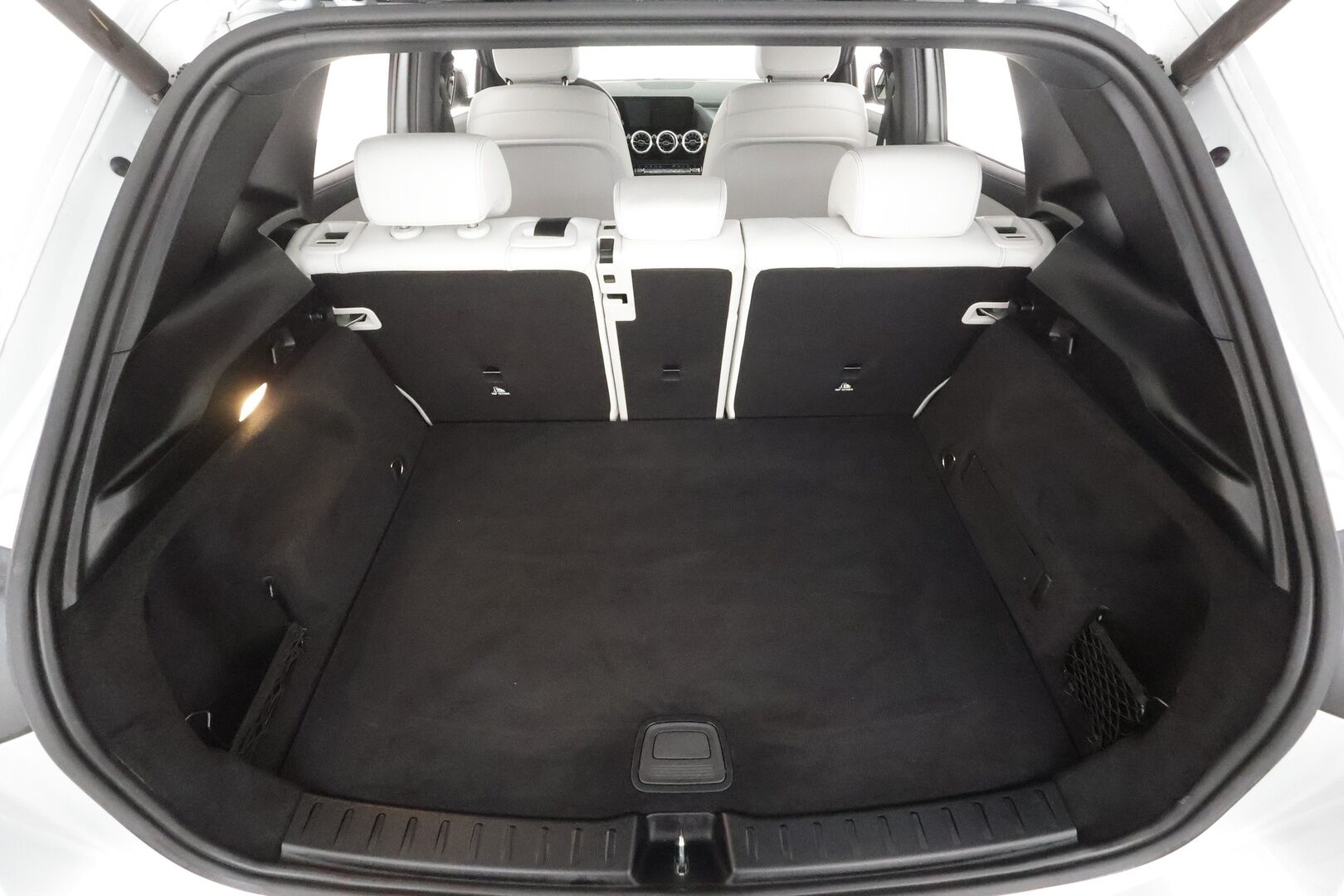 Mercedes-Benz EQA 2021 350 4MATIC Business Edition 1 - | DTR+ | Widescreen | Ambient | Sporttinahat | P.kamera | Navi | Apple & Android | Sähk. takaluukku | 