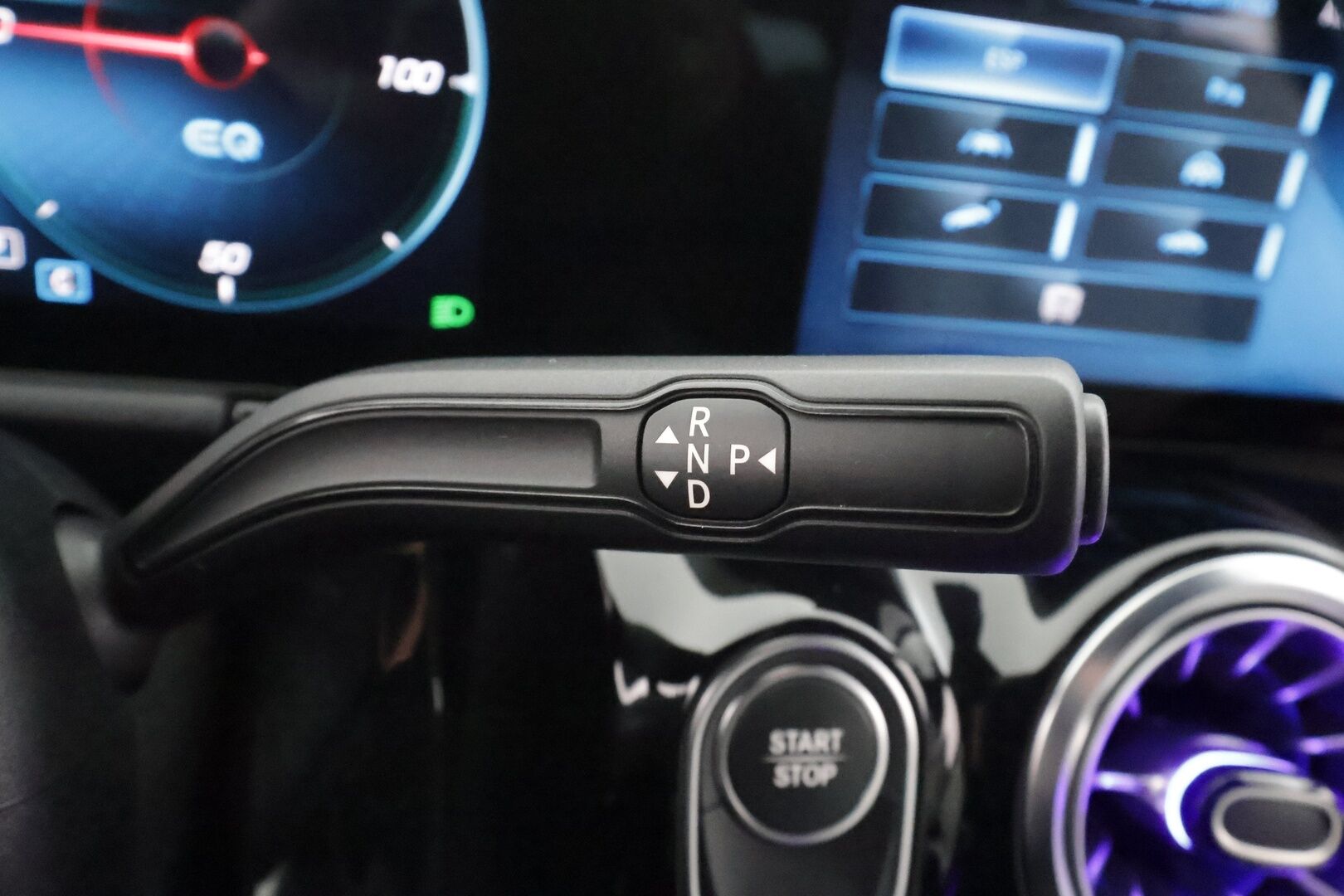 Mercedes-Benz EQA 2021 350 4MATIC Business Edition 1 - | DTR+ | Widescreen | Ambient | Sporttinahat | P.kamera | Navi | Apple & Android | Sähk. takaluukku | 