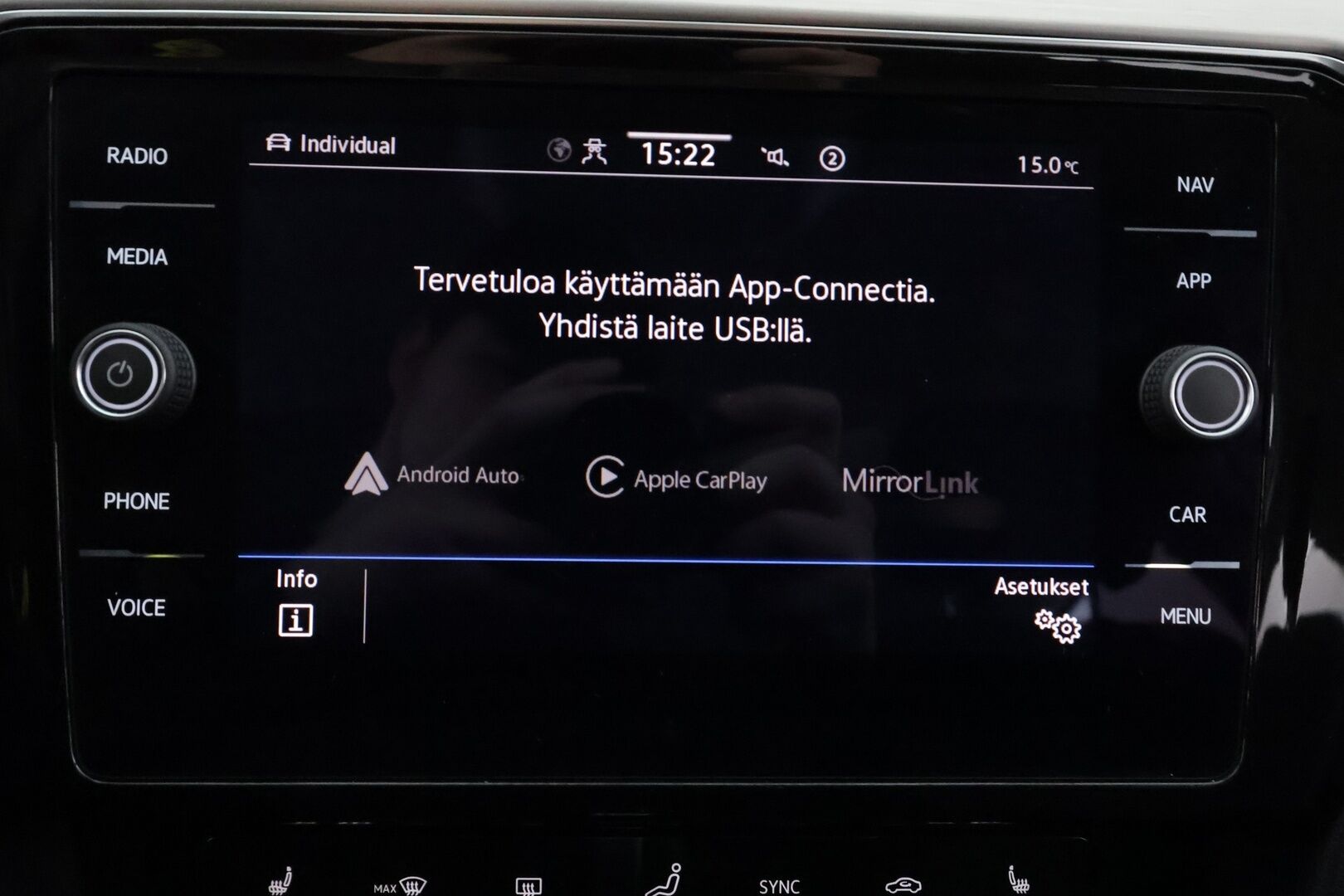 VOLKSWAGEN PASSAT 2021 Variant Alltrack 2,0 TDI SCR 147 kW 4MOTION DSG - | ACC | Webasto | Koukku | IQ.Light | Digimittaristo | P.kamera | Travel Assist | P.kamera | Navi | Apple & Android | Ergocomfort | Merkkihuollot | - KORKO VAIN 3,99 %