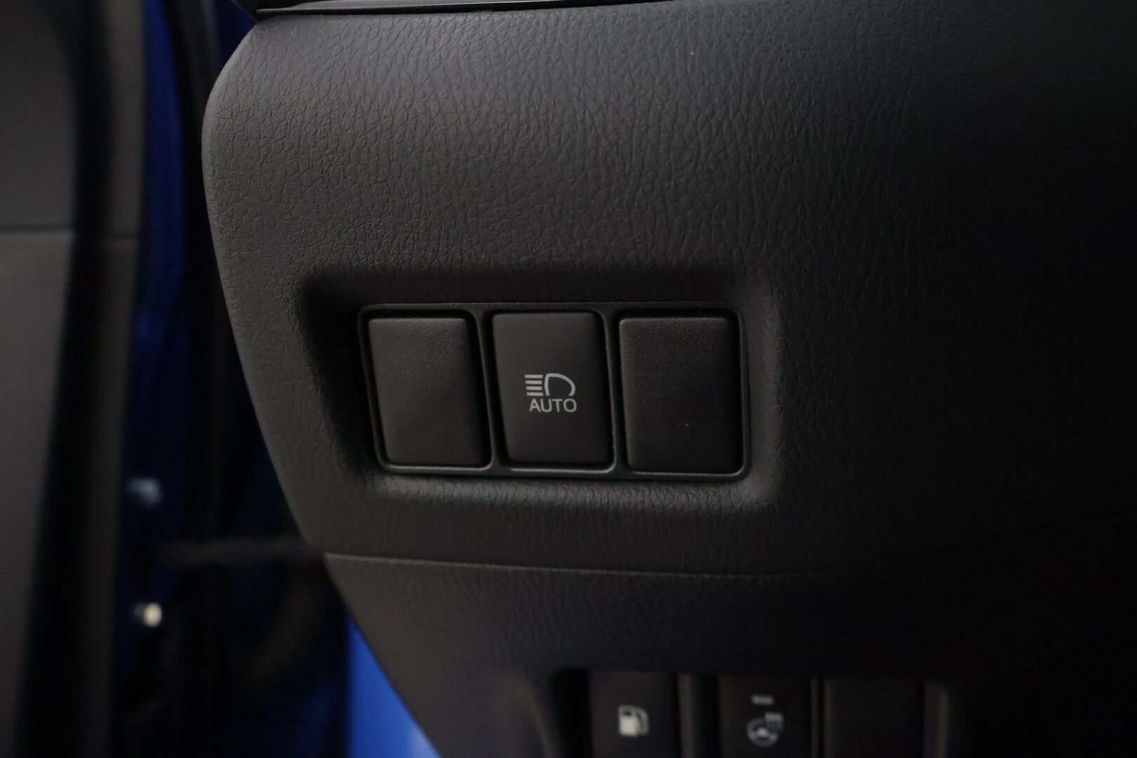 TOYOTA C-HR 2021 1.8 Hybrid X-Edition **Adapt.vakkari / JBL / LED / P.kamera / KeylessGo / Ratinlämmitin** - *Kovilla varusteilla oleva yksilö kaksilla renkailla & vanteilla! / Asiallisesti huollettu! * - HULLUT VÄLIPÄIVÄT KORKOTARJOUS 2,49%