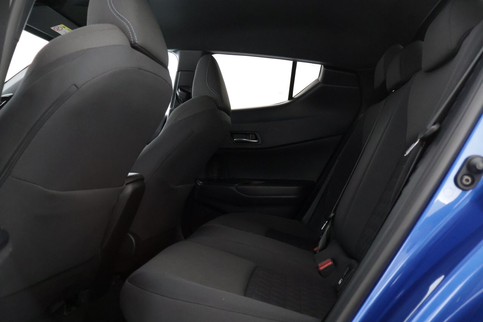 TOYOTA C-HR 2021 1.8 Hybrid X-Edition **Adapt.vakkari / JBL / LED / P.kamera / KeylessGo / Ratinlämmitin** - *Kovilla varusteilla oleva yksilö kaksilla renkailla & vanteilla! / Asiallisesti huollettu! * - HULLUT VÄLIPÄIVÄT KORKOTARJOUS 2,49%