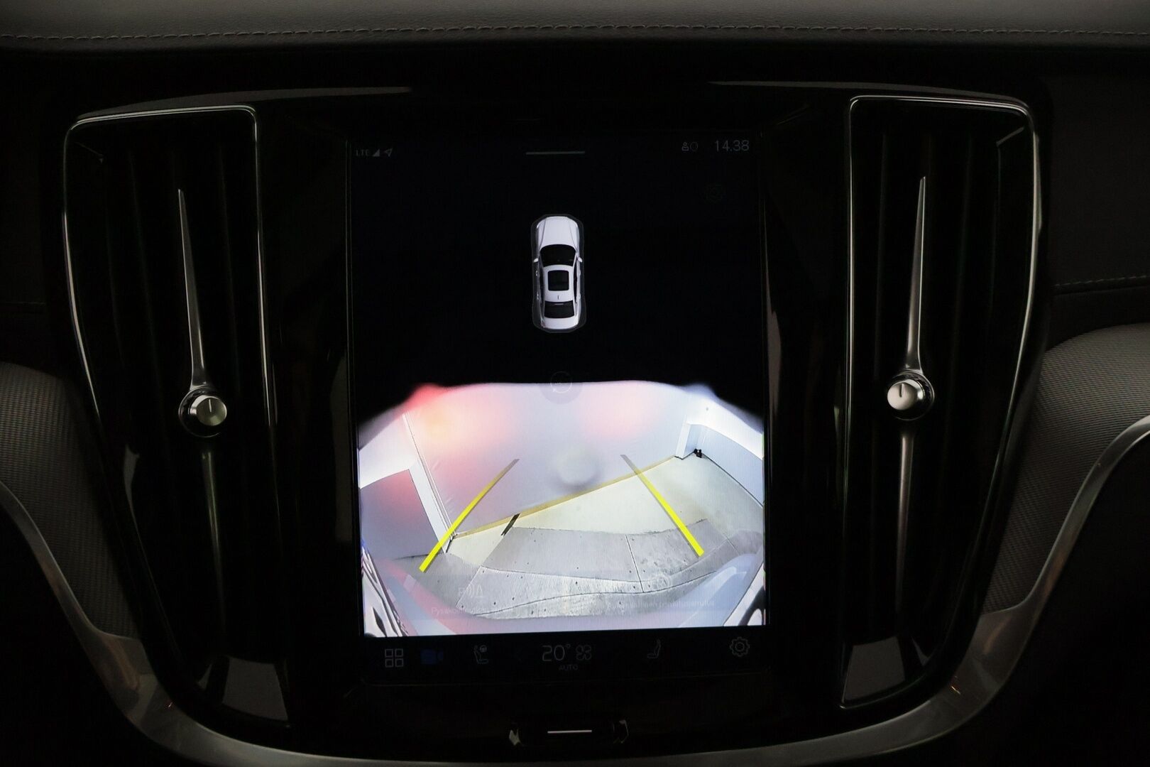 Volvo S60 2024 T8 AWD Long Range High Performance Ultimate Dark * ACC / HUD / Panorama / H&K / 360° / Muistipenkit / BLIS / Facelift / Full LED * - Akku kuntotarkastettu! / Merkkihuollettu - HULLUT JOULUT KORKOTARJOUS 2,49% 