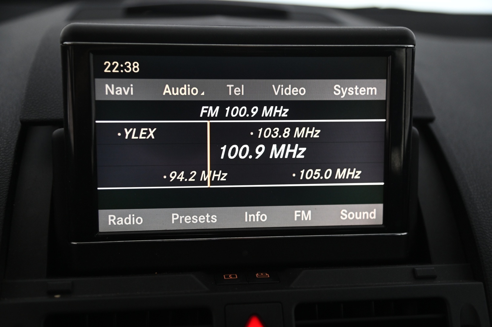 Mercedes-Benz C 2011 220 CDI AMG - Panorama | Navi | BT | Vakkari | 2x renkaat&alumiinivanteet 