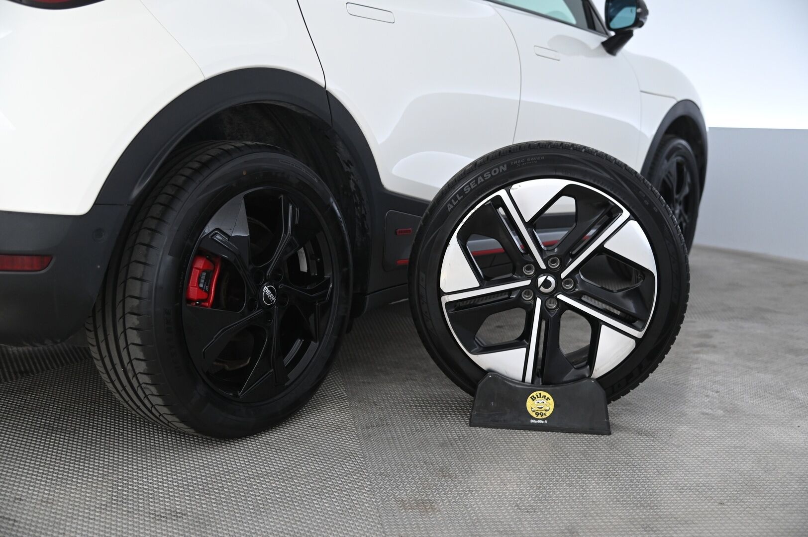 Smart #1 2023 Brabus AWD - SoH 97.2% | Beats Sound System | ACC | Urheiluistuimet | BLIS | Lasikatto | HUD | 360° Kamera | 2x renkaat&alumiinivanteet