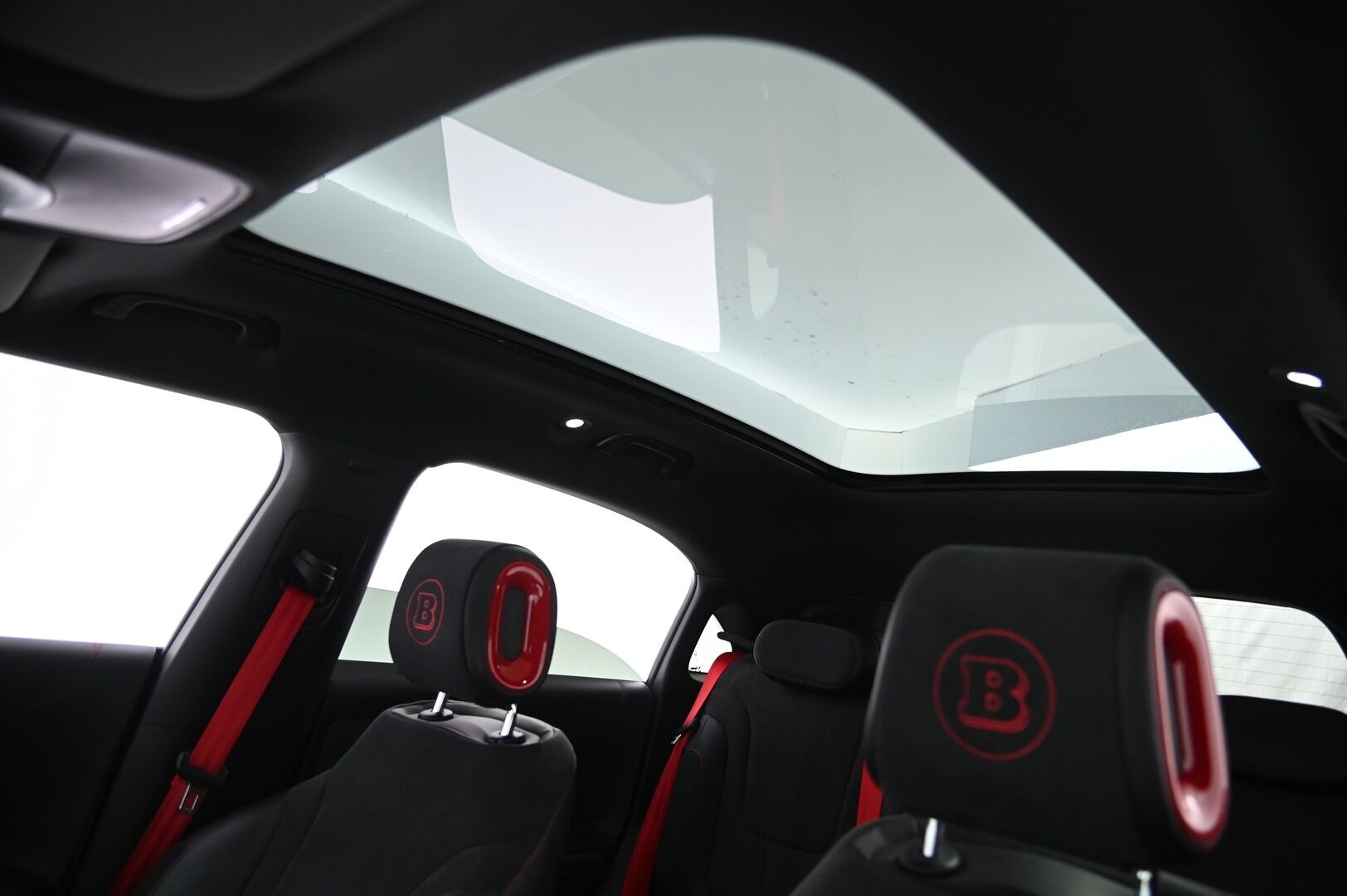 Smart #1 2023 Brabus AWD - SoH 97.2% | Beats Sound System | ACC | Urheiluistuimet | BLIS | Lasikatto | HUD | 360° Kamera | 2x renkaat&alumiinivanteet