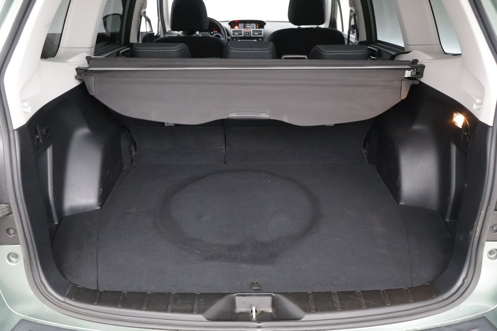 Subaru Forester 2017 2,0i Exclusive - Vakkari | Vetokoukku | Kamera | Kattoluukku | Aito neliveto