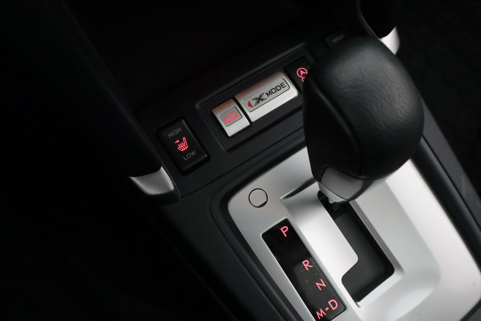 Subaru Forester 2017 2,0i Exclusive - Vakkari | Vetokoukku | Kamera | Kattoluukku | Aito neliveto