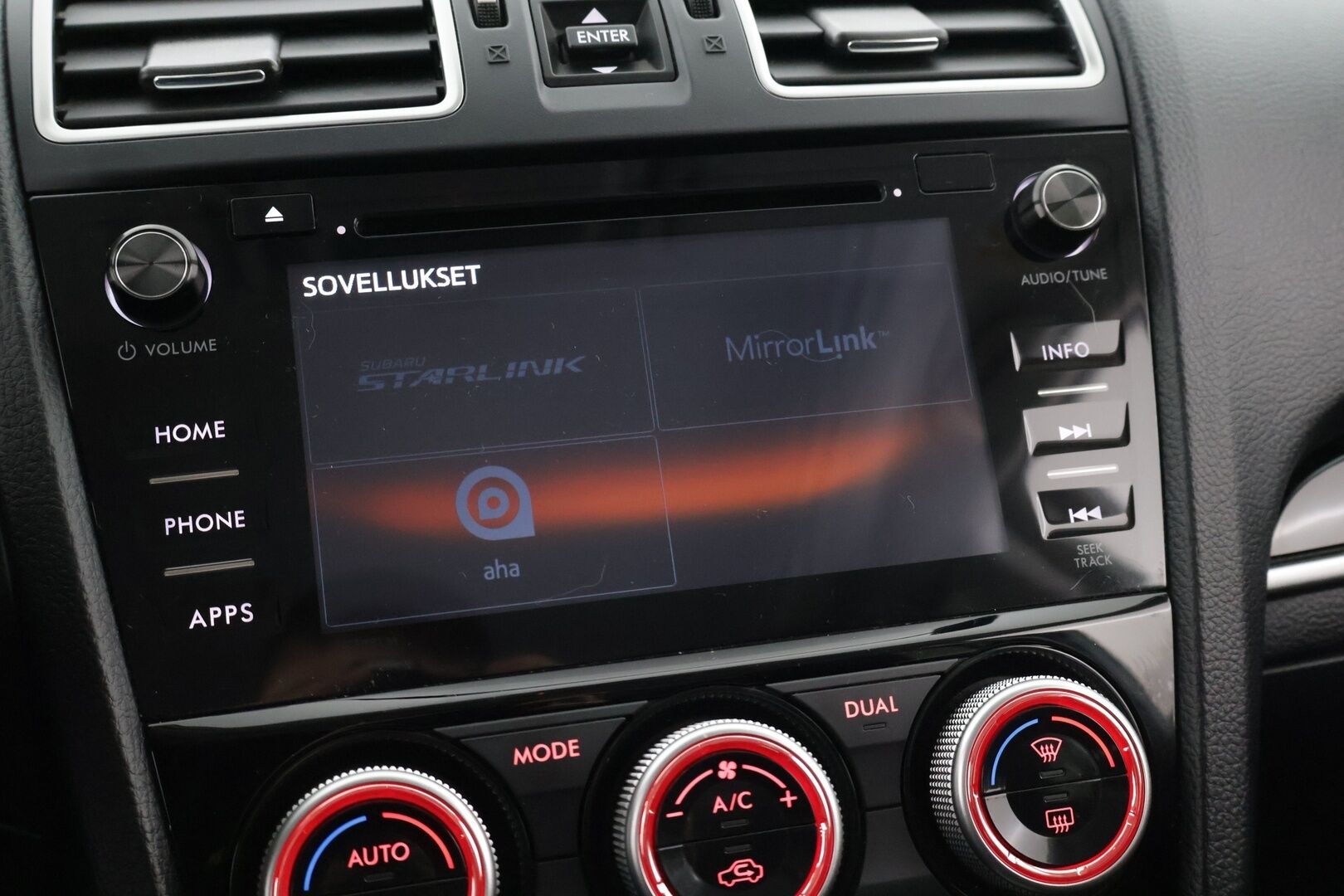 Subaru Forester 2017 2,0i Exclusive - Vakkari | Vetokoukku | Kamera | Kattoluukku | Aito neliveto