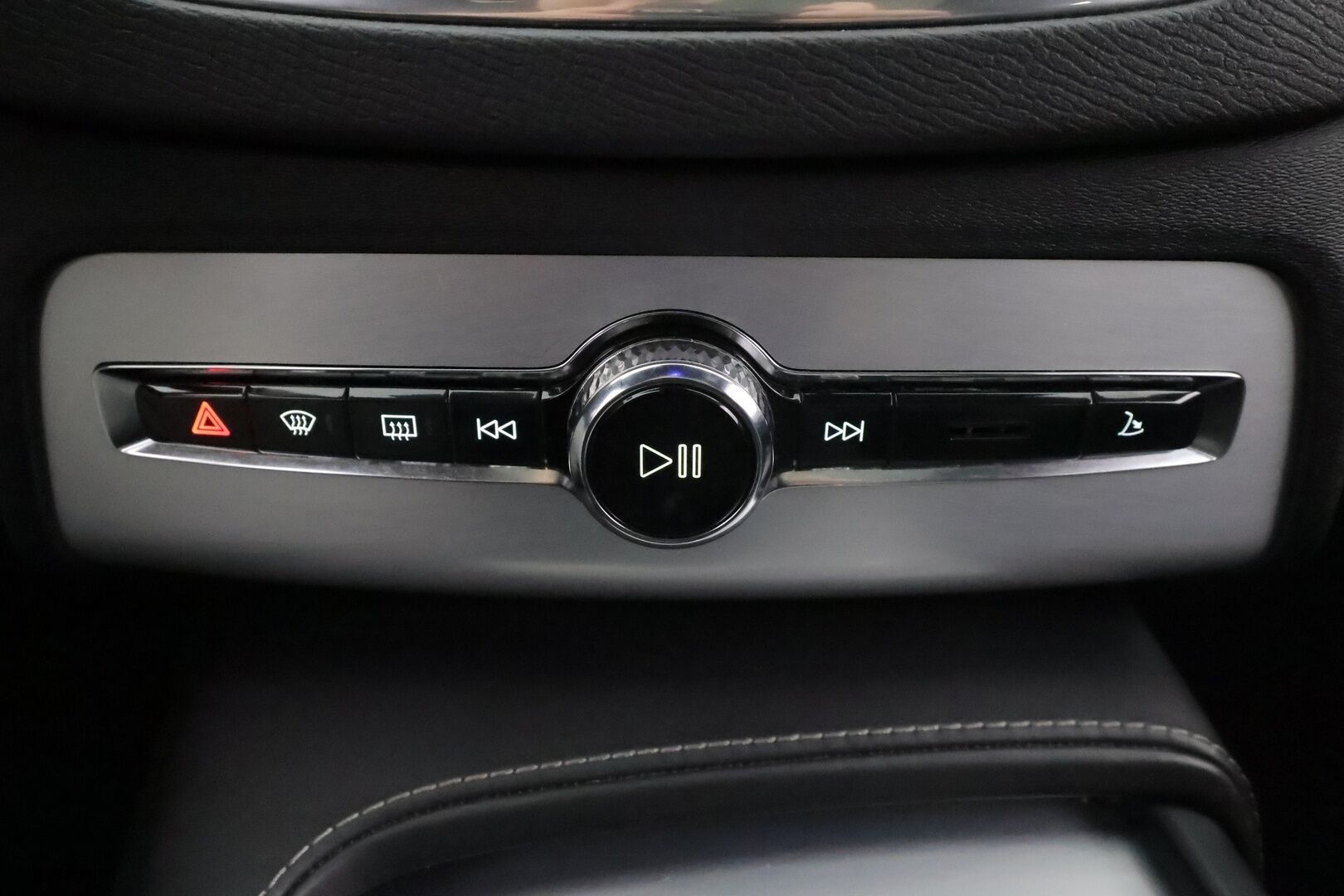 Volvo XC90 2016 D5 AWD Momentum aut - Ei Adblue | ACC | Panorama | Full-LED | Sporttinahat muistilla |Lisälämmitin |Applecarplay