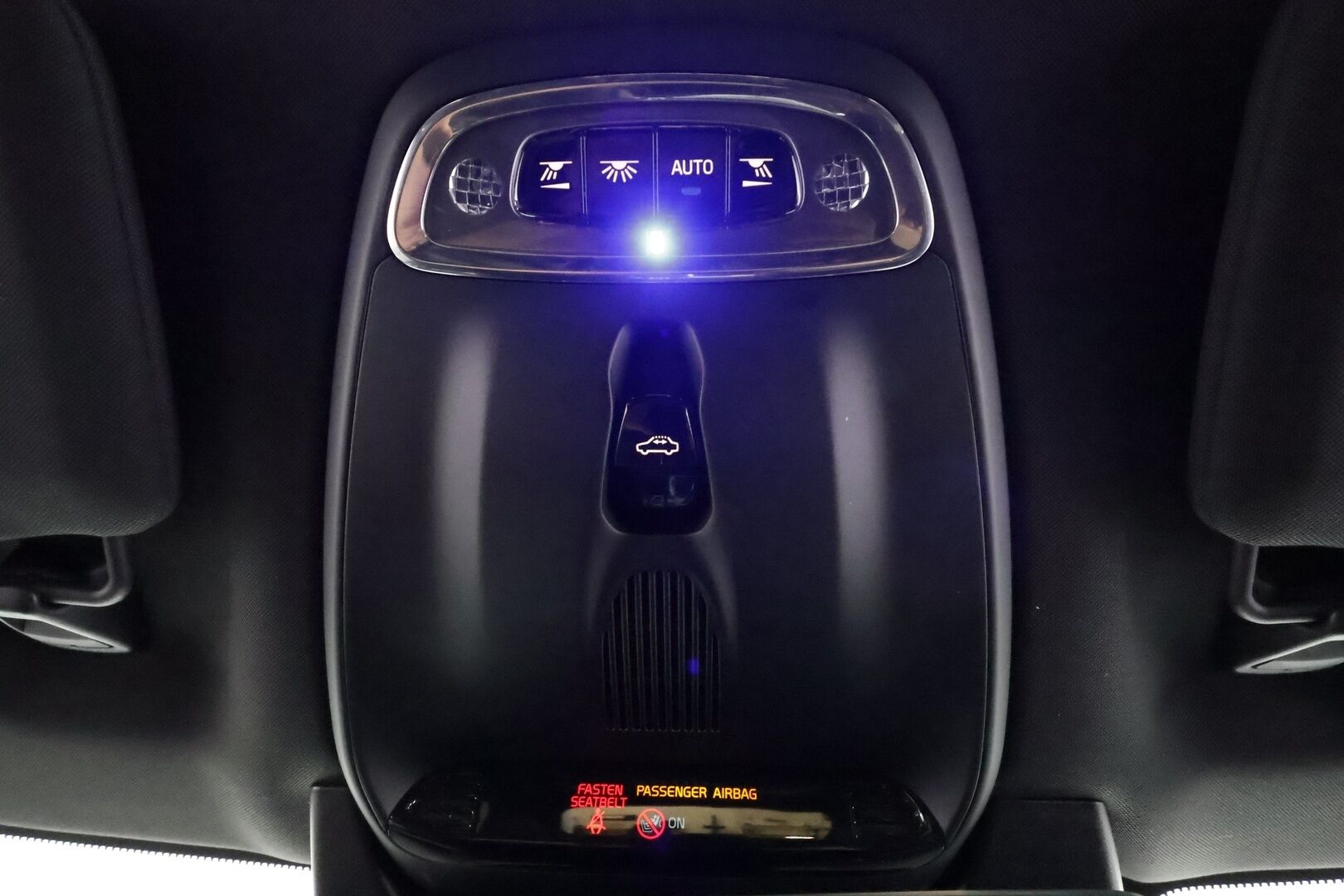 Volvo XC90 2016 D5 AWD Momentum aut * ACC / Panorama / Full-LED / Sporttinahat muistilla / Lisälämmitin / Applecarplay * - *Ei Adblue / Kahdet renkaat*