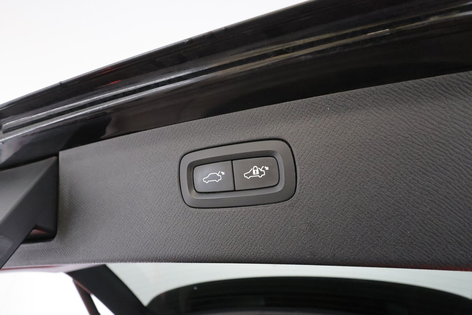 Volvo XC90 2016 D5 AWD Momentum aut - Ei Adblue | ACC | Panorama | Full-LED | Sporttinahat muistilla |Lisälämmitin |Applecarplay