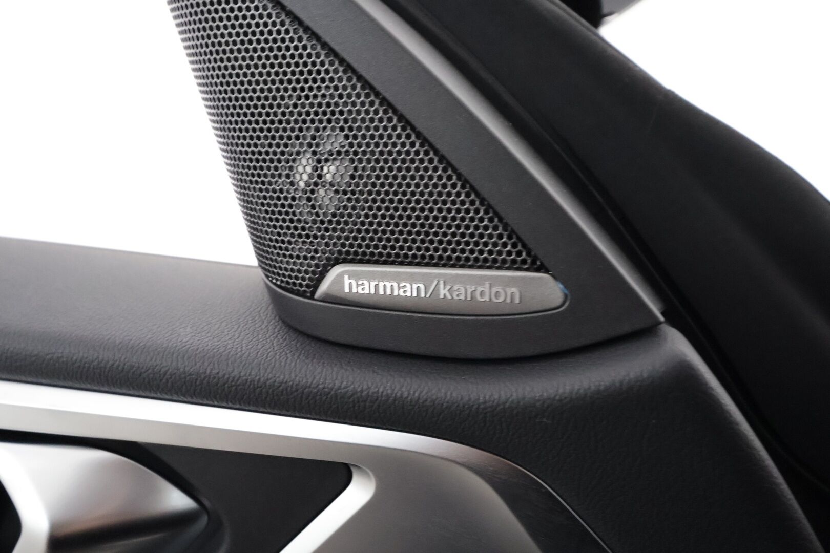 BMW I4 M60 2025 xDrive Fully Charged - | ACC | Koukku | Lisälämmitin | 360-Kamera | H/K | HUD | Widescreen | Muistipenkki | 1.Om Suomi-auto | Kahdet Renkaat | Merkkihuollettu |