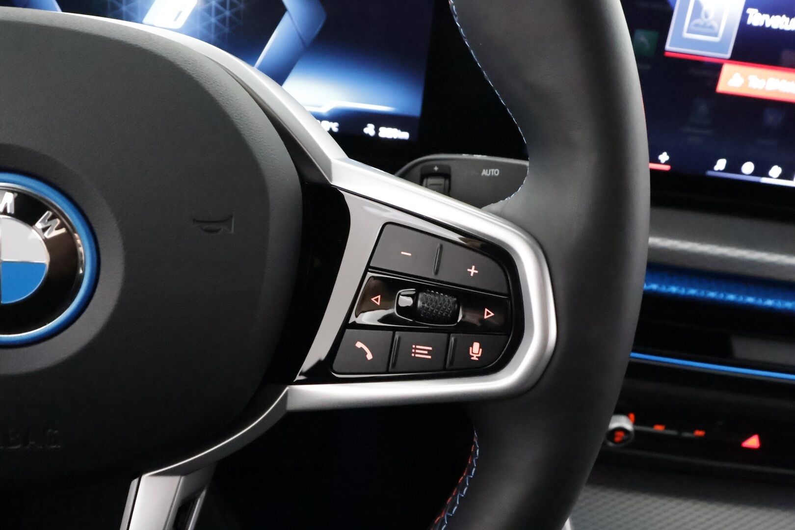 BMW I4 M60 2025 xDrive Fully Charged - | ACC | Koukku | Lisälämmitin | 360-Kamera | H/K | HUD | Widescreen | Muistipenkki | 1.Om Suomi-auto | Kahdet Renkaat | Merkkihuollettu |
