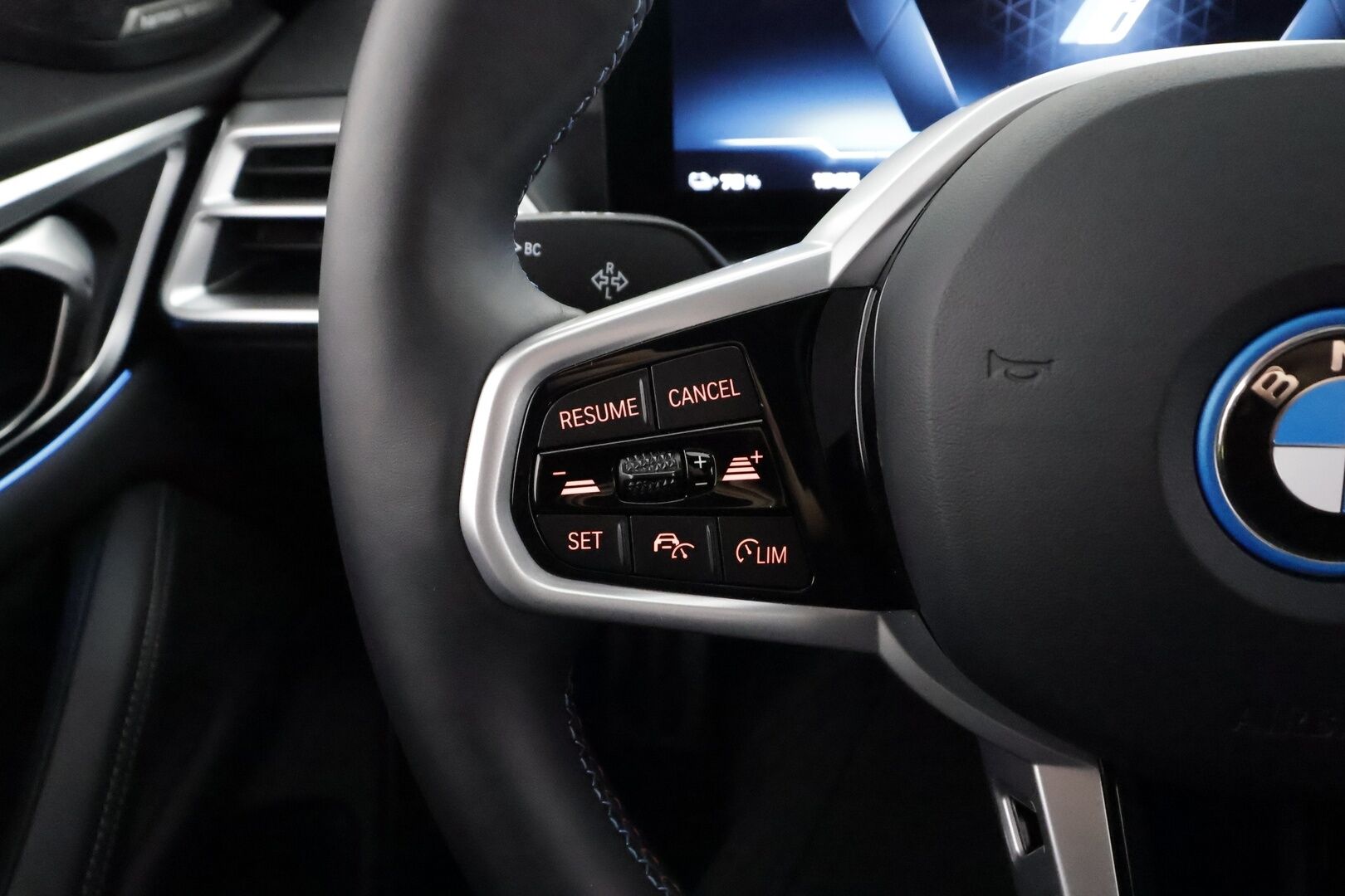 BMW I4 M60 2025 xDrive Fully Charged - | ACC | Koukku | Lisälämmitin | 360-Kamera | H/K | HUD | Widescreen | Muistipenkki | 1.Om Suomi-auto | Kahdet Renkaat | Merkkihuollettu |