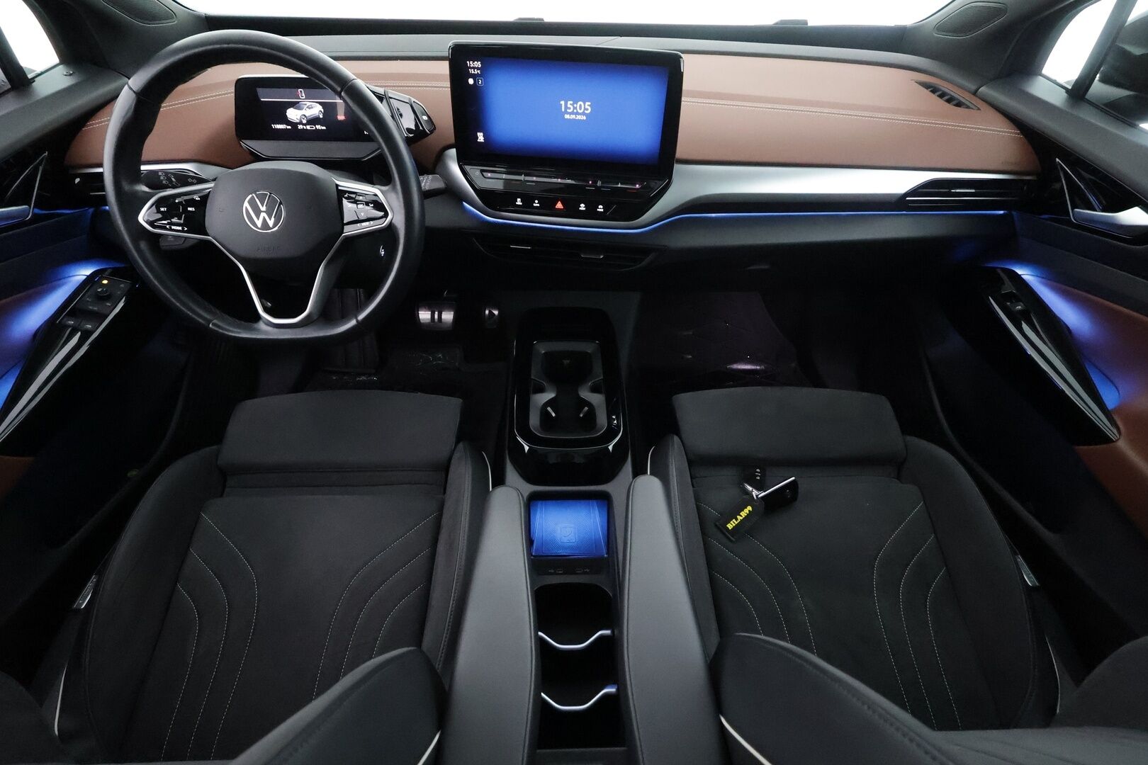 Volkswagen ID.4 2021 Pro Performance 150 kW, akku 77 kWh - | ACC | ILP | Koukku | Lasikatto | HUD | Matrix-LED | Hierovat muistipenkit | 360-Kamera | Puolinahat | Navi | Keyless | Kahdet Renkaat |