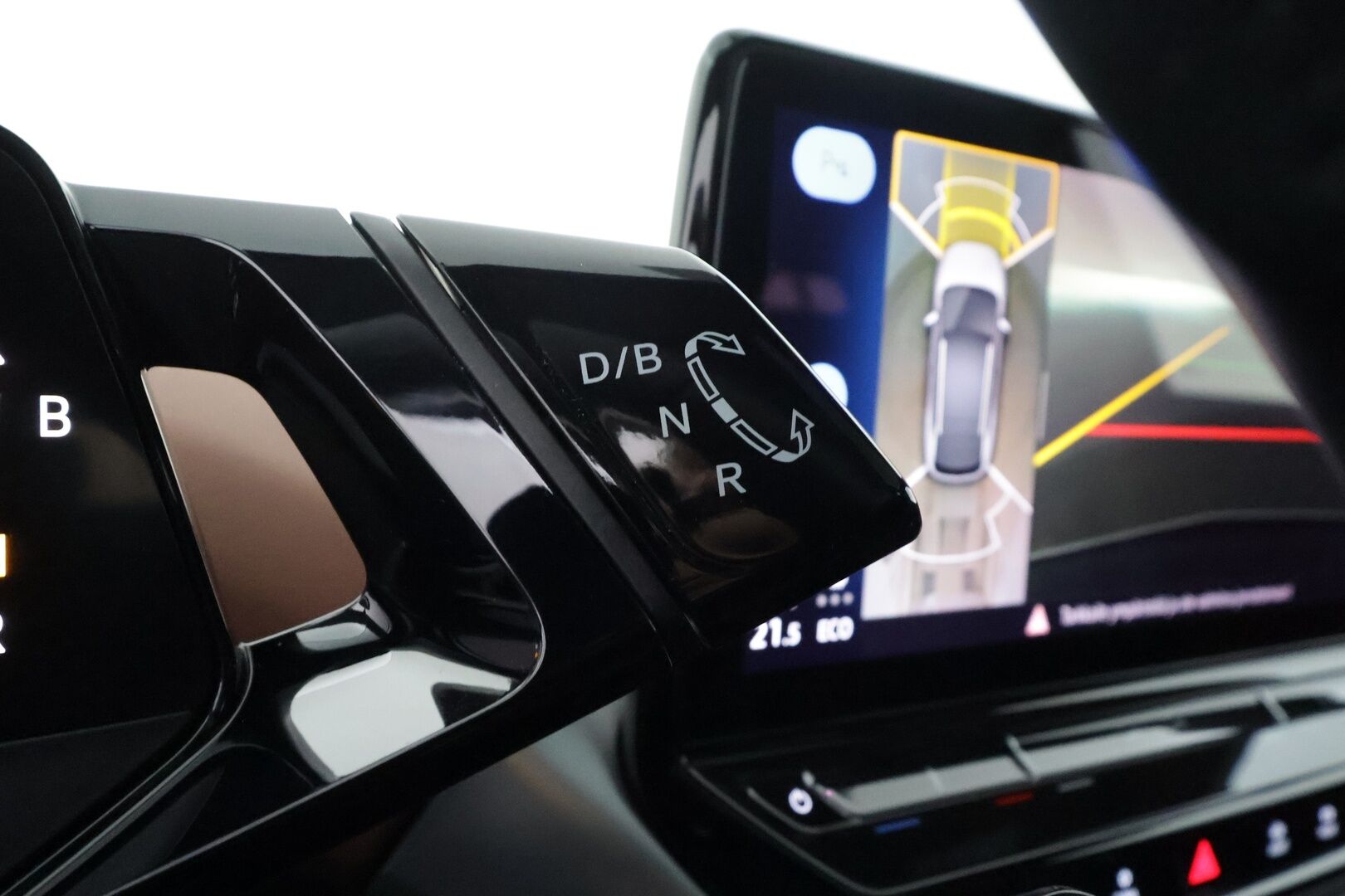 Volkswagen ID.4 2021 Pro Performance 150 kW, akku 77 kWh - | ACC | ILP | Koukku | Lasikatto | HUD | Matrix-LED | Hierovat muistipenkit | 360-Kamera | Puolinahat | Navi | Keyless | Kahdet Renkaat |