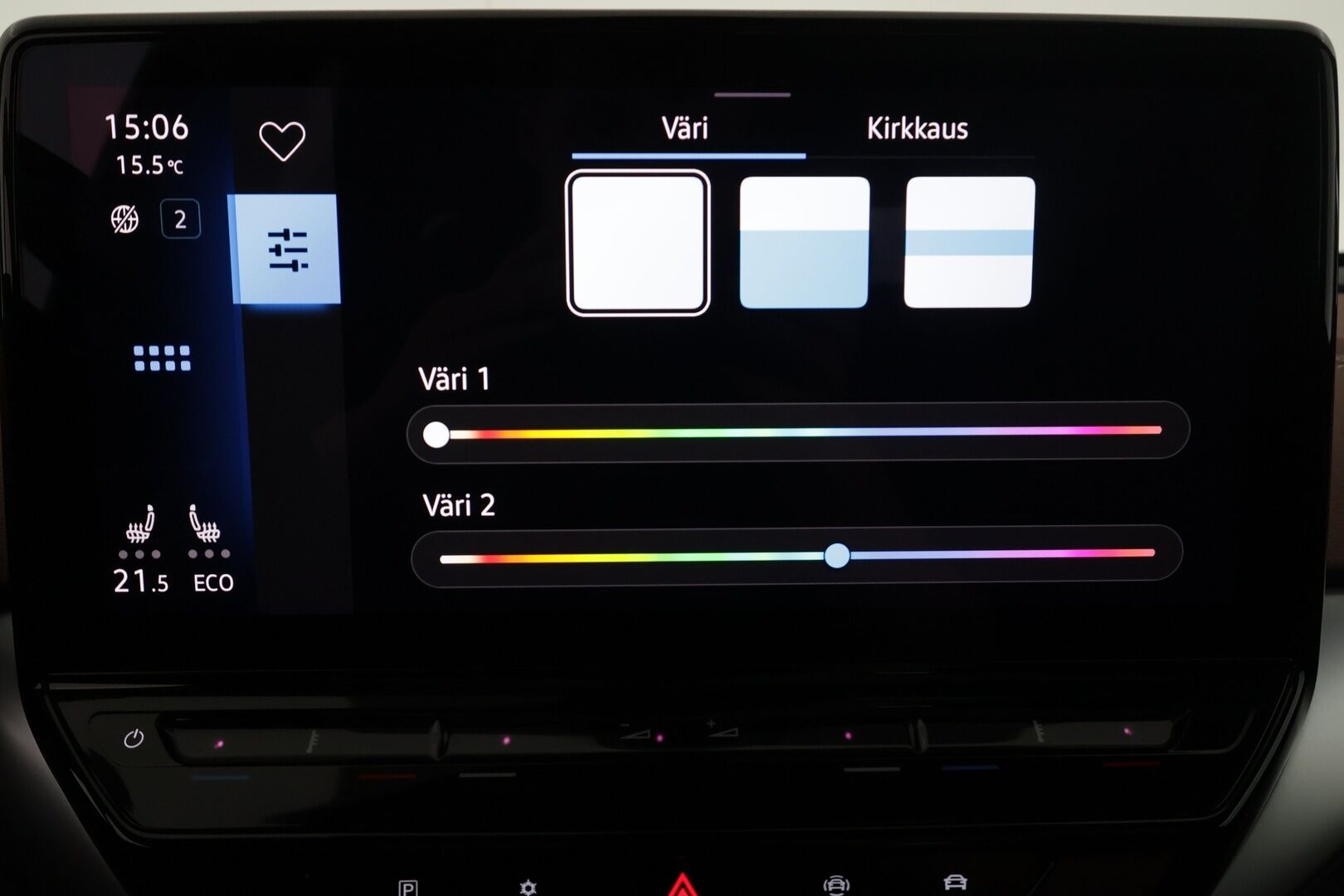 Volkswagen ID.4 2021 Pro Performance 150 kW, akku 77 kWh - | ACC | ILP | Koukku | Lasikatto | HUD | Matrix-LED | Hierovat muistipenkit | 360-Kamera | Puolinahat | Navi | Keyless | Kahdet Renkaat |