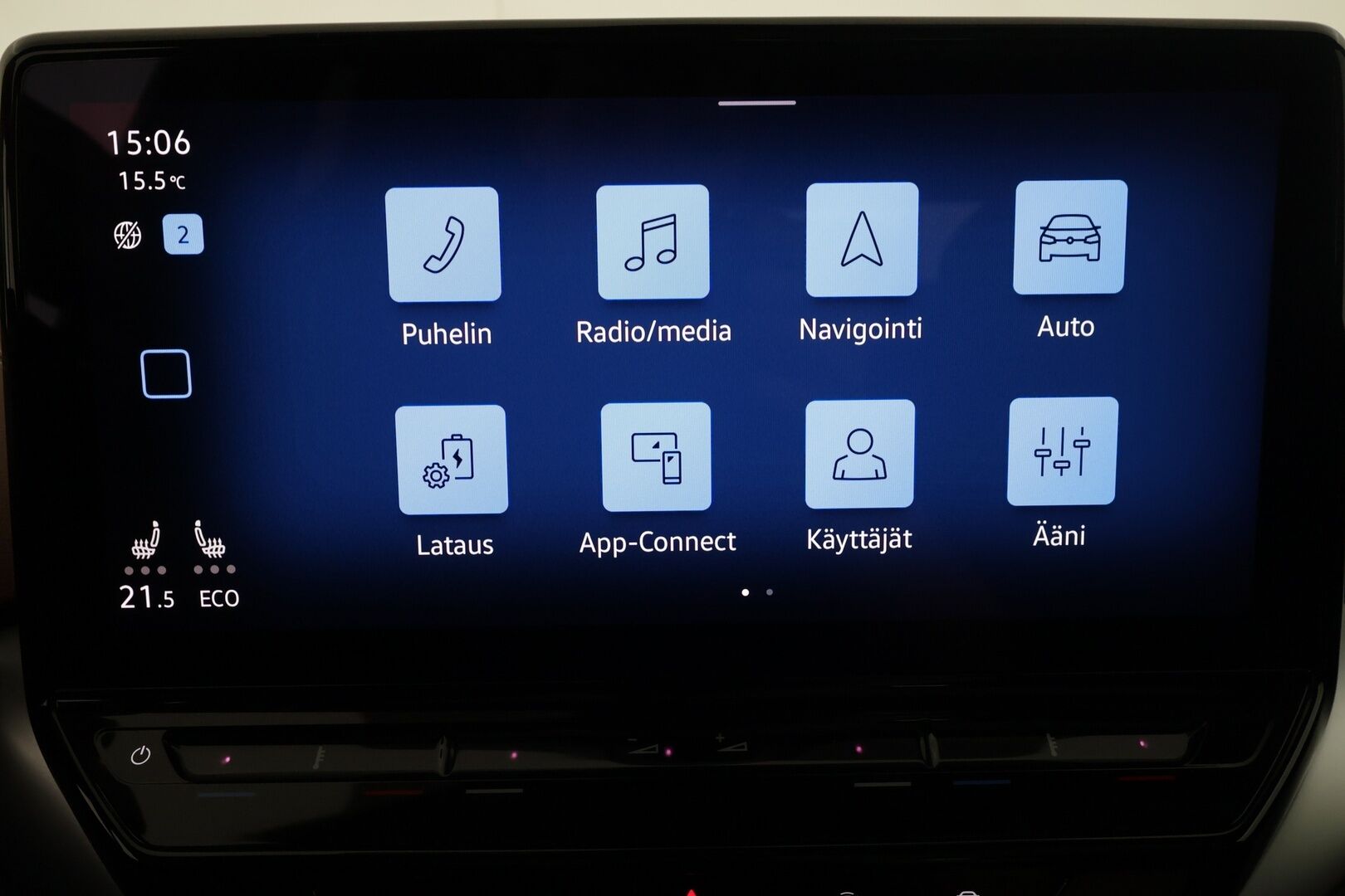 Volkswagen ID.4 2021 Pro Performance 150 kW, akku 77 kWh - | ACC | ILP | Koukku | Lasikatto | HUD | Matrix-LED | Hierovat muistipenkit | 360-Kamera | Puolinahat | Navi | Keyless | Kahdet Renkaat |