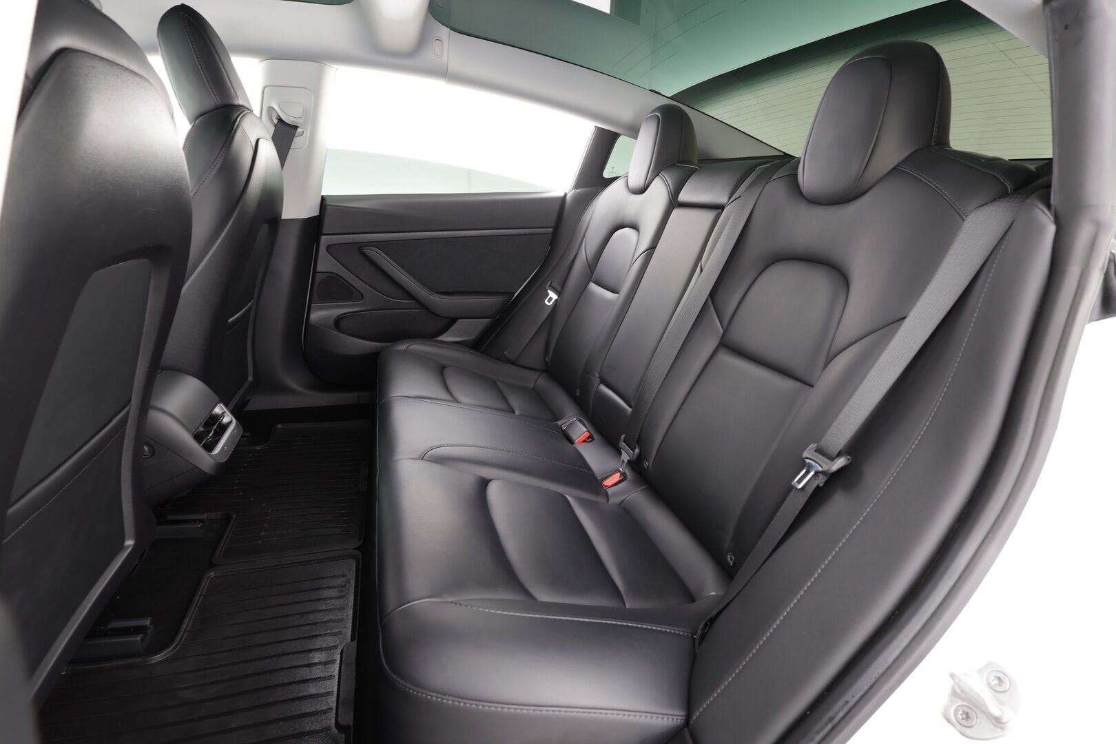 Tesla Model 3 2021 Standard Range Plus * Lasikatto / P.kamera / Matrix LED / Navi / Nahat / ILP *