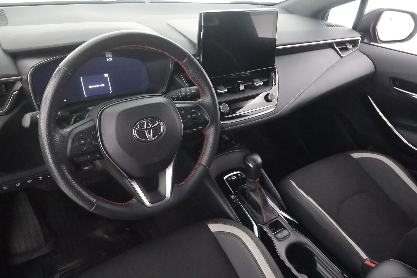 TOYOTA COROLLA 2024 Touring Sports 2,0 Hybrid GR Sport - GR Sport | ACC | Koukku | Kaistavahti | P.Kamera | Sporttipenkit | LED | Katvevaroitin | Puolinahat | Sähköluukku | Digimittari | Keyless | Ratinlämmitin | Facelift | 