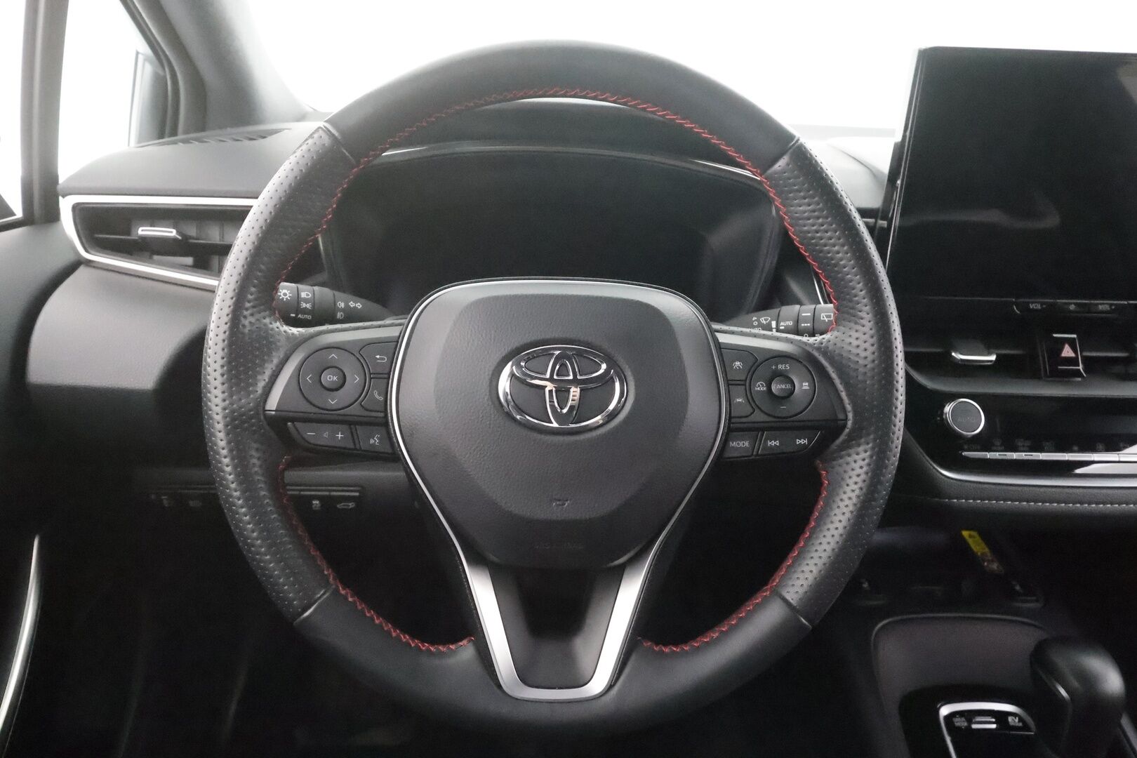TOYOTA COROLLA 2024 Touring Sports 2,0 Hybrid GR Sport - GR Sport | ACC | Koukku | Kaistavahti | P.Kamera | Sporttipenkit | LED | Katvevaroitin | Puolinahat | Sähköluukku | Digimittari | Keyless | Ratinlämmitin | Facelift | 